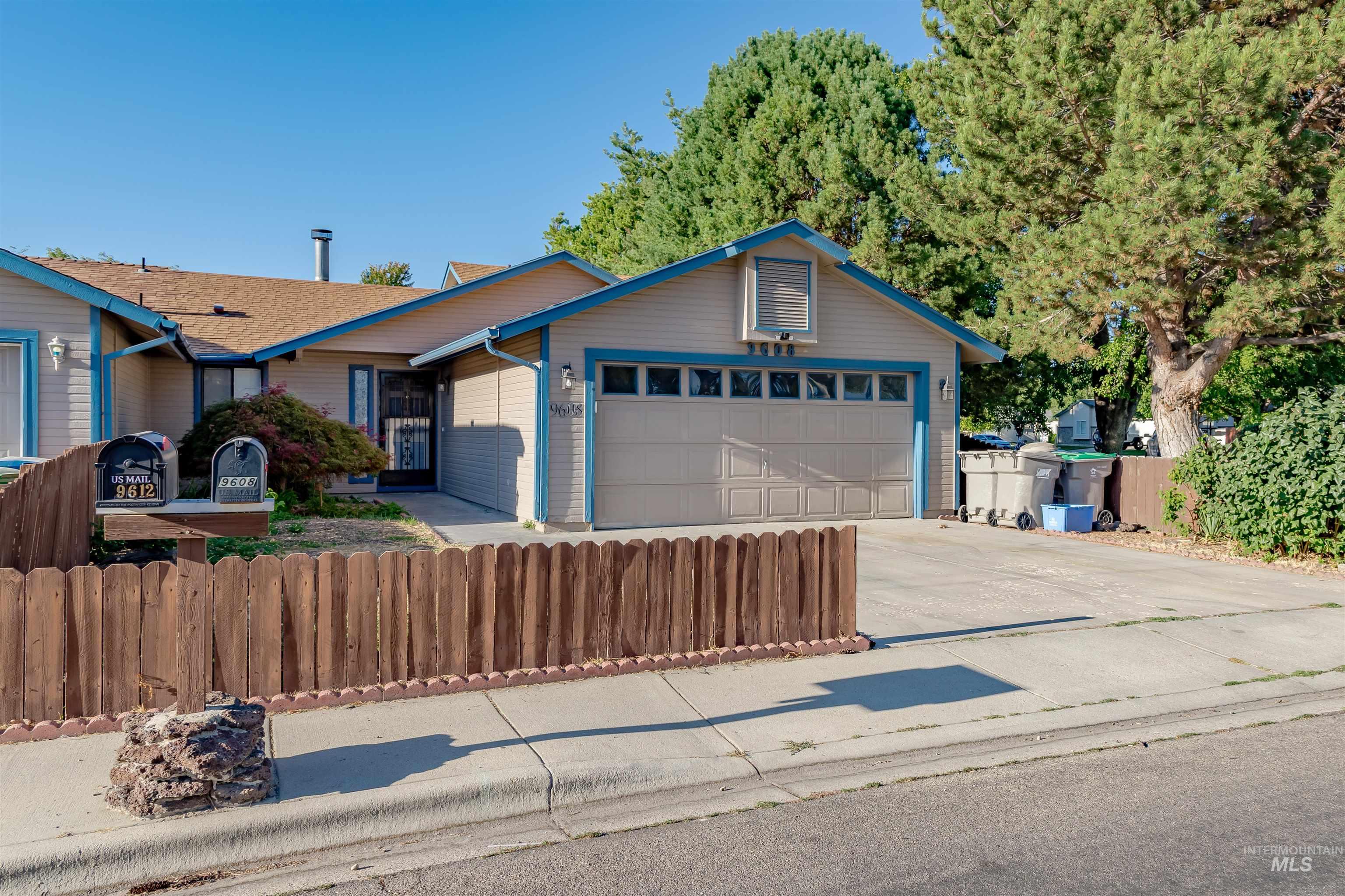 9608 W Sunflower Ln, Boise, Idaho 83704, 3 Bedrooms, 2 Bathrooms, Residential For Sale, Price $365,000,MLS 98922434