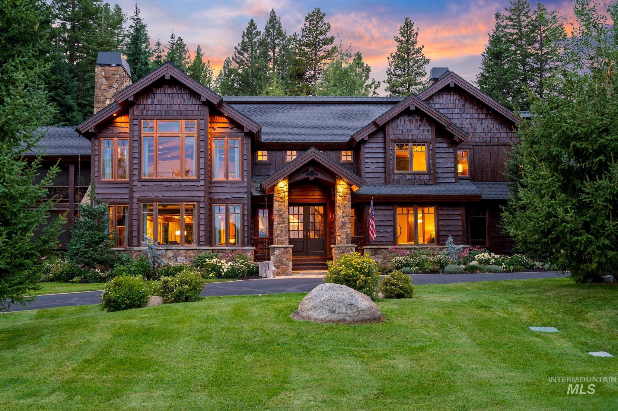 565 Discovery Drive, Donnelly, Idaho 83615, 4 Bedrooms, 3.5 Bathrooms, Residential For Sale, Price $3,200,000, 98922467