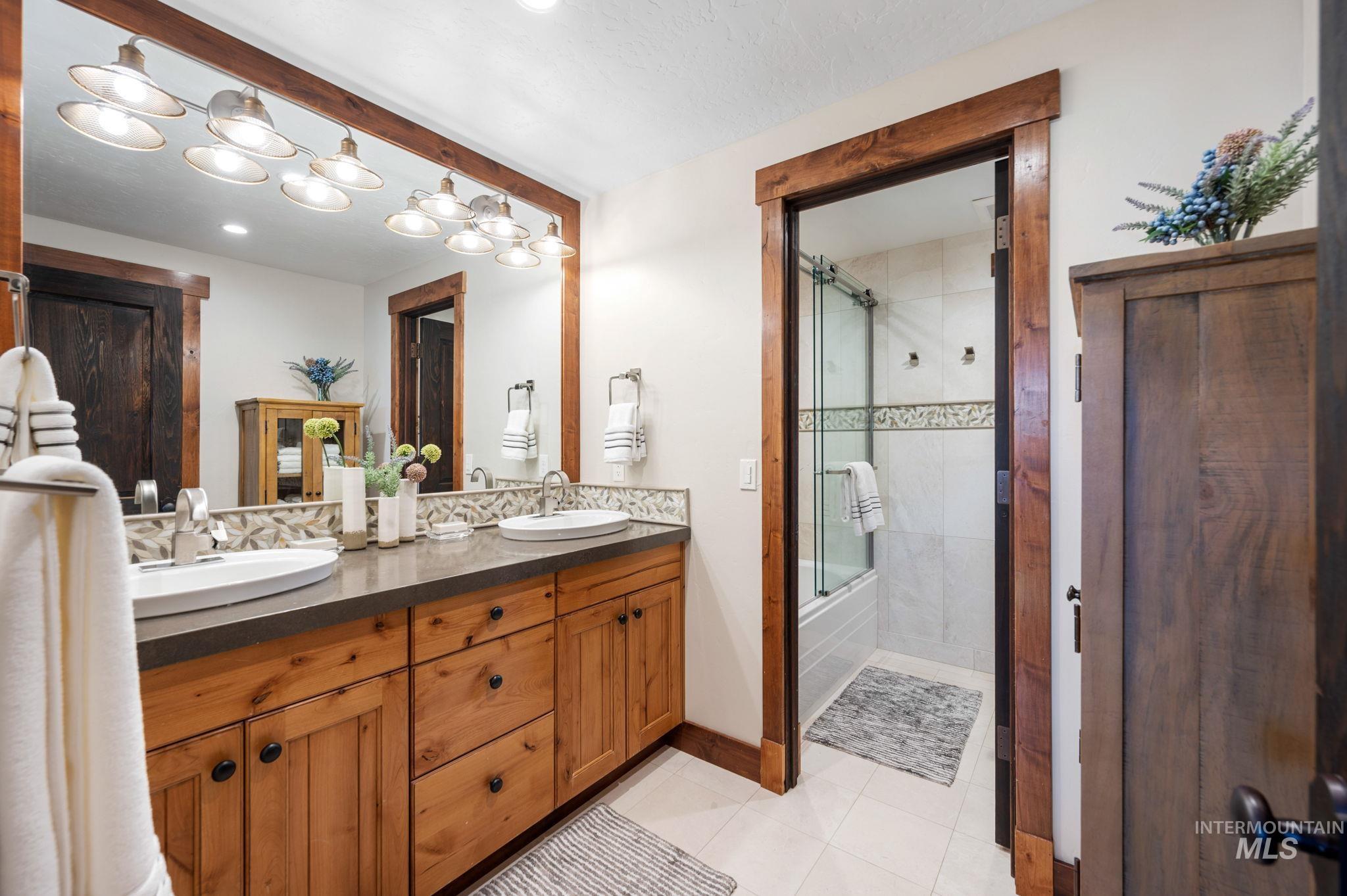 565 Discovery Drive, Donnelly, Idaho 83615, 4 Bedrooms, 3.5 Bathrooms, Residential For Sale, Price $3,200,000, 98922467