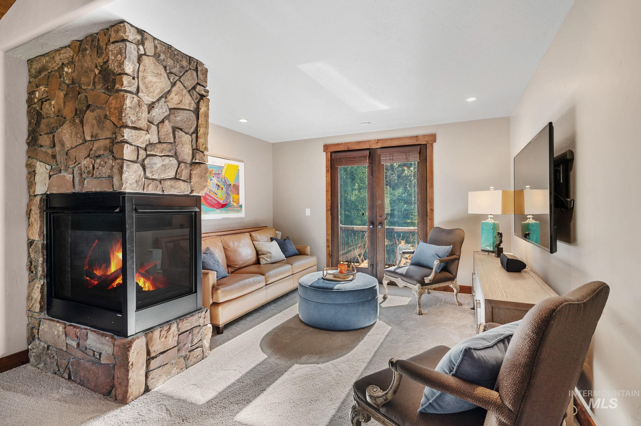 565 Discovery Drive, Donnelly, Idaho 83615, 4 Bedrooms, 3.5 Bathrooms, Residential For Sale, Price $3,200,000, 98922467