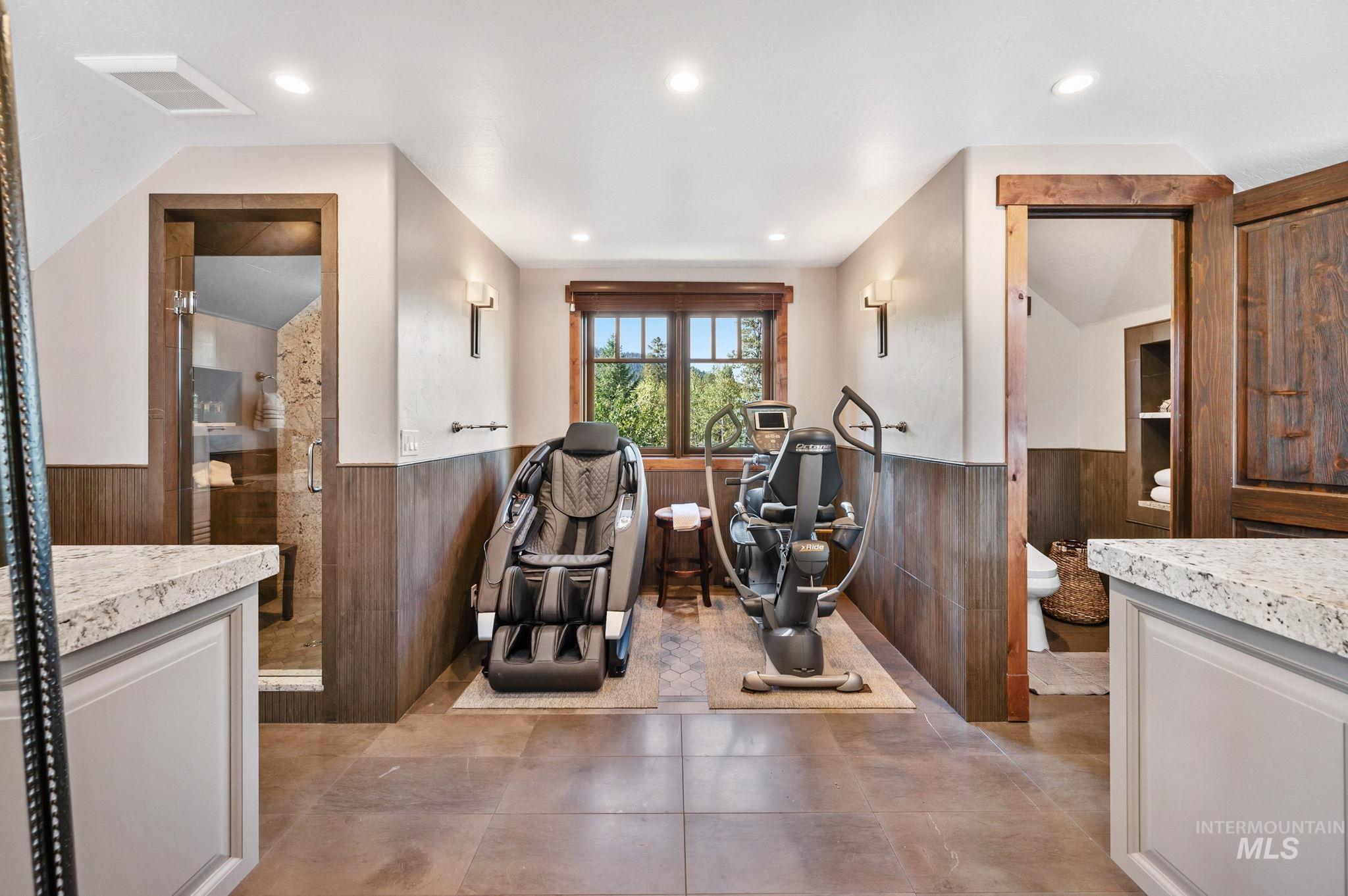 565 Discovery Drive, Donnelly, Idaho 83615, 4 Bedrooms, 3.5 Bathrooms, Residential For Sale, Price $3,200,000, 98922467