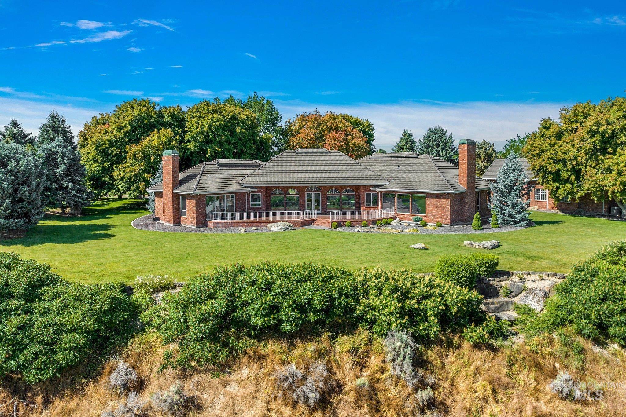 2200 W Clearvue Ct, Eagle, Idaho 83616, 4 Bedrooms, 3.5 Bathrooms, Residential For Sale, Price $2,995,000, 98922485