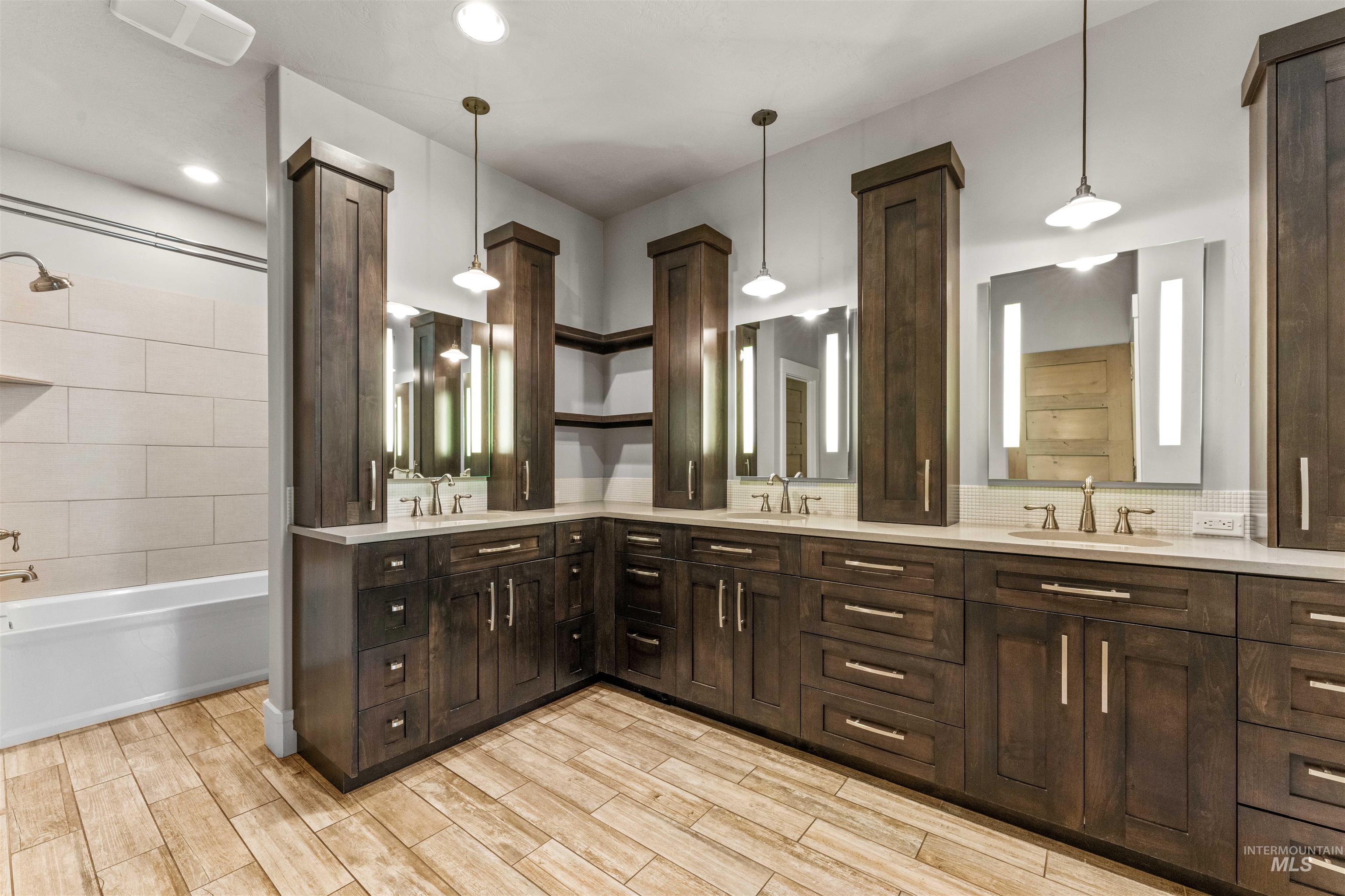 2164 W Holly Mountain Dr, Eagle, Idaho 83616, 4 Bedrooms, 4.5 Bathrooms, Residential For Sale, Price $2,999,000, 98922567