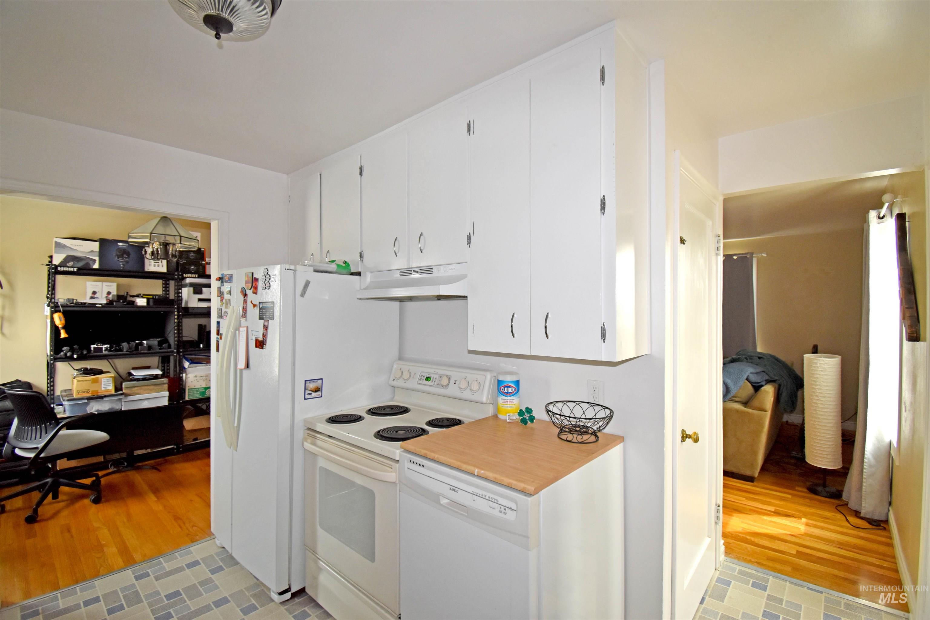 2342-2344 19th Street, Clarkston, Washington 99403, 2 Bedrooms, 1 Bathroom, Residential Income For Sale, Price $400,000, 98922616