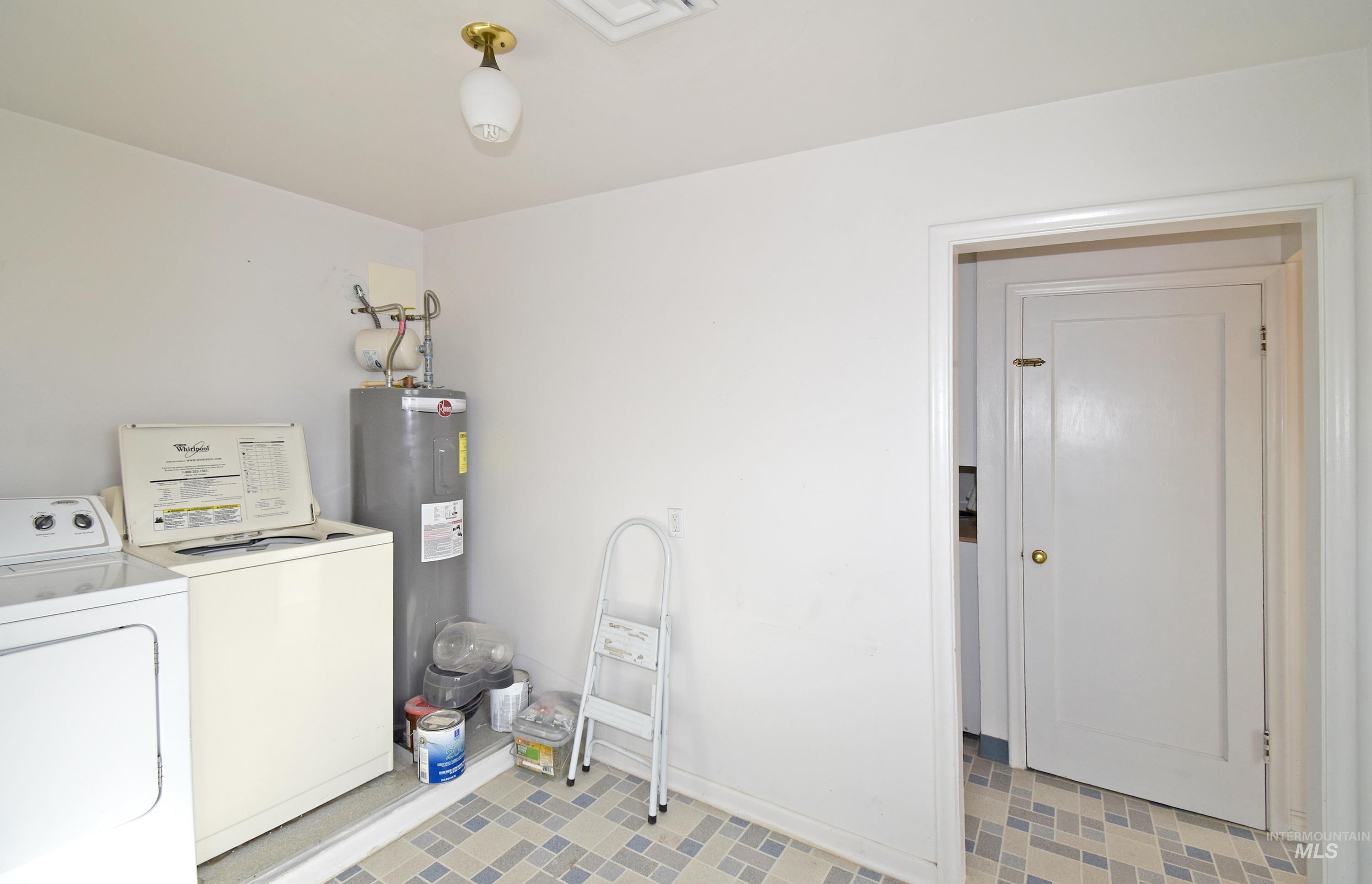 2342-2344 19th Street, Clarkston, Washington 99403, 2 Bedrooms, 1 Bathroom, Residential Income For Sale, Price $389,000, 98922616