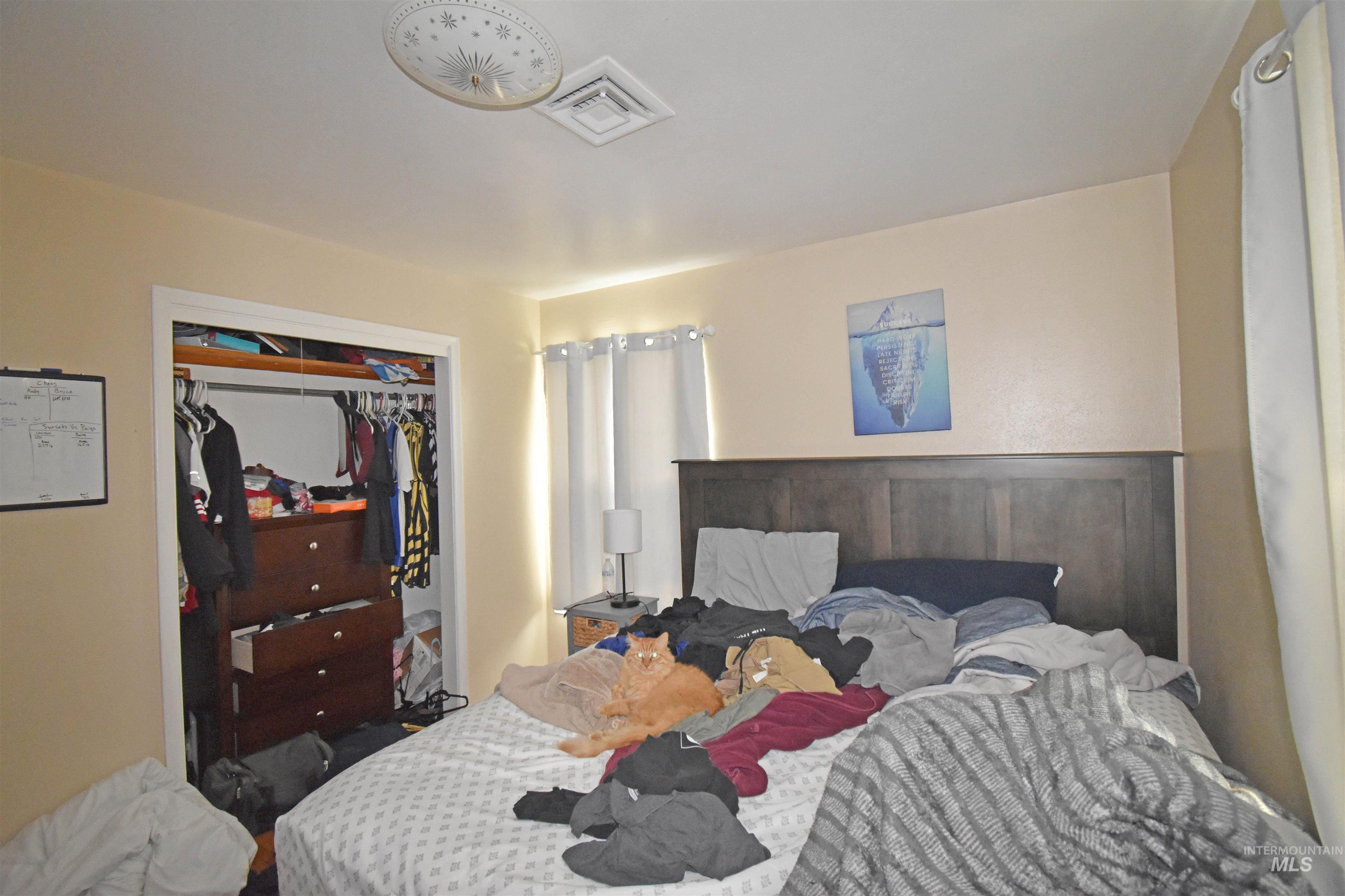 2342-2344 19th Street, Clarkston, Washington 99403, 2 Bedrooms, 1 Bathroom, Residential Income For Sale, Price $400,000, 98922616