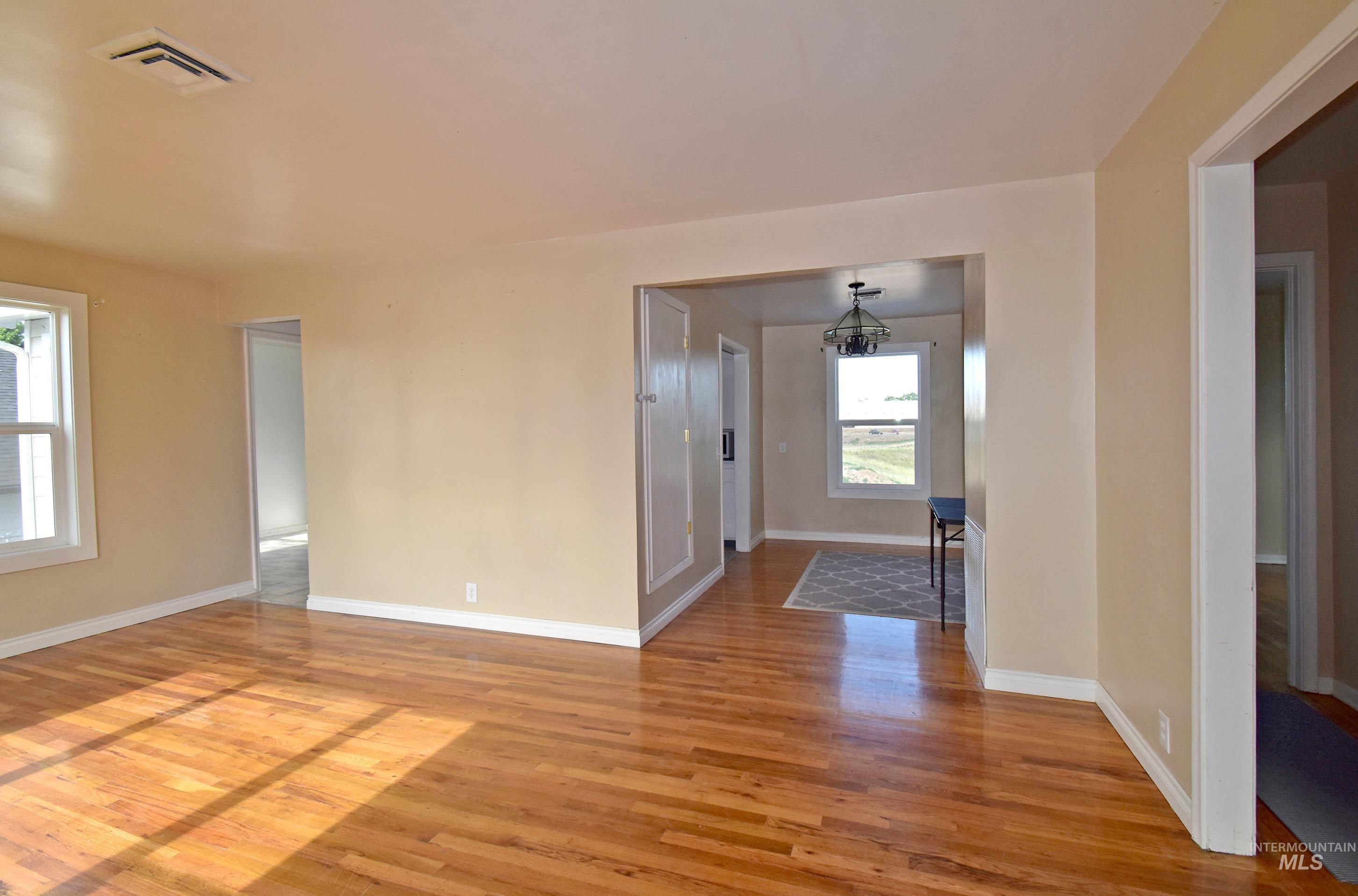 2342-2344 19th Street, Clarkston, Washington 99403, 2 Bedrooms, 1 Bathroom, Residential Income For Sale, Price $389,000, 98922616