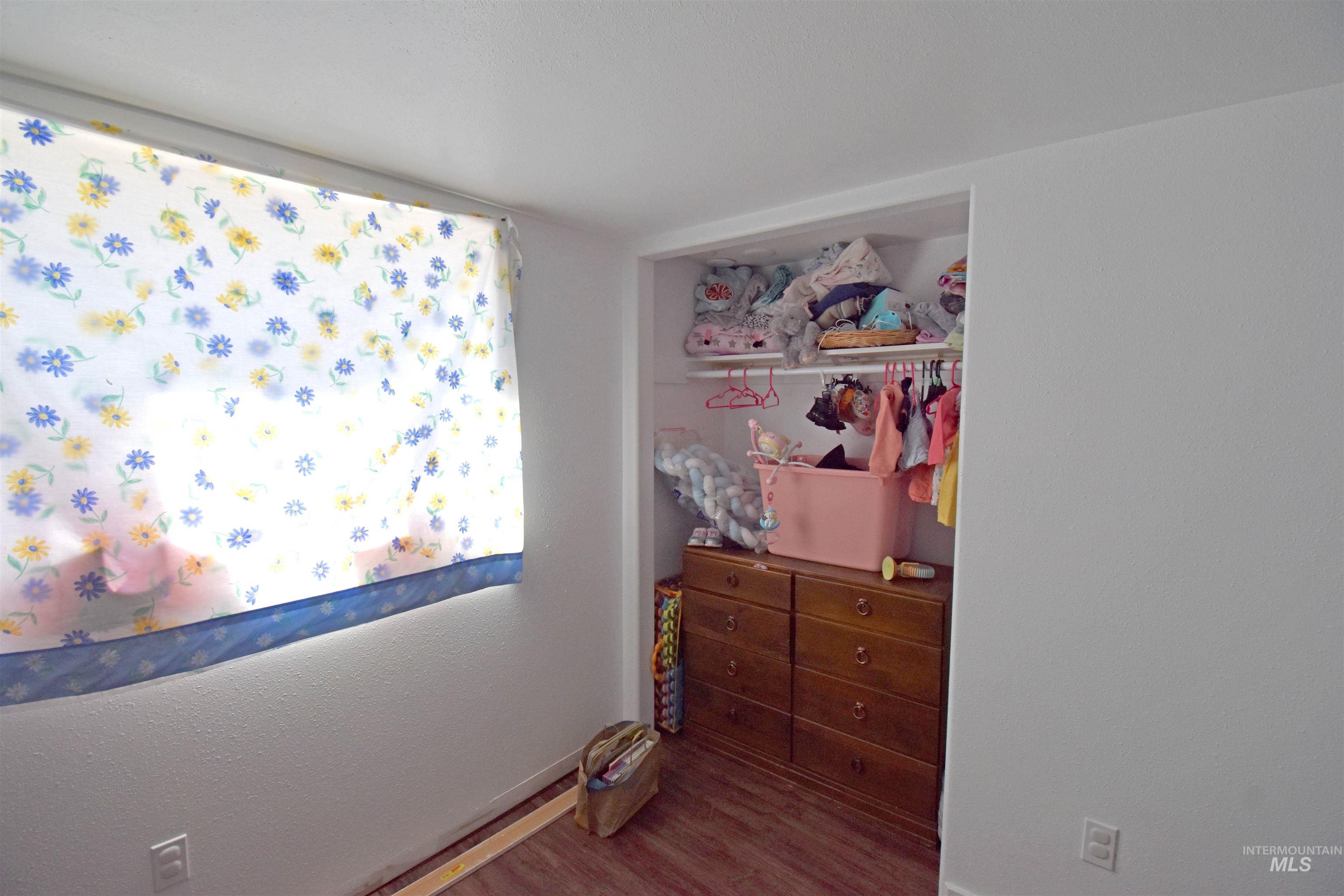 2342-2344 19th Street, Clarkston, Washington 99403, 2 Bedrooms, 1 Bathroom, Residential Income For Sale, Price $400,000, 98922616