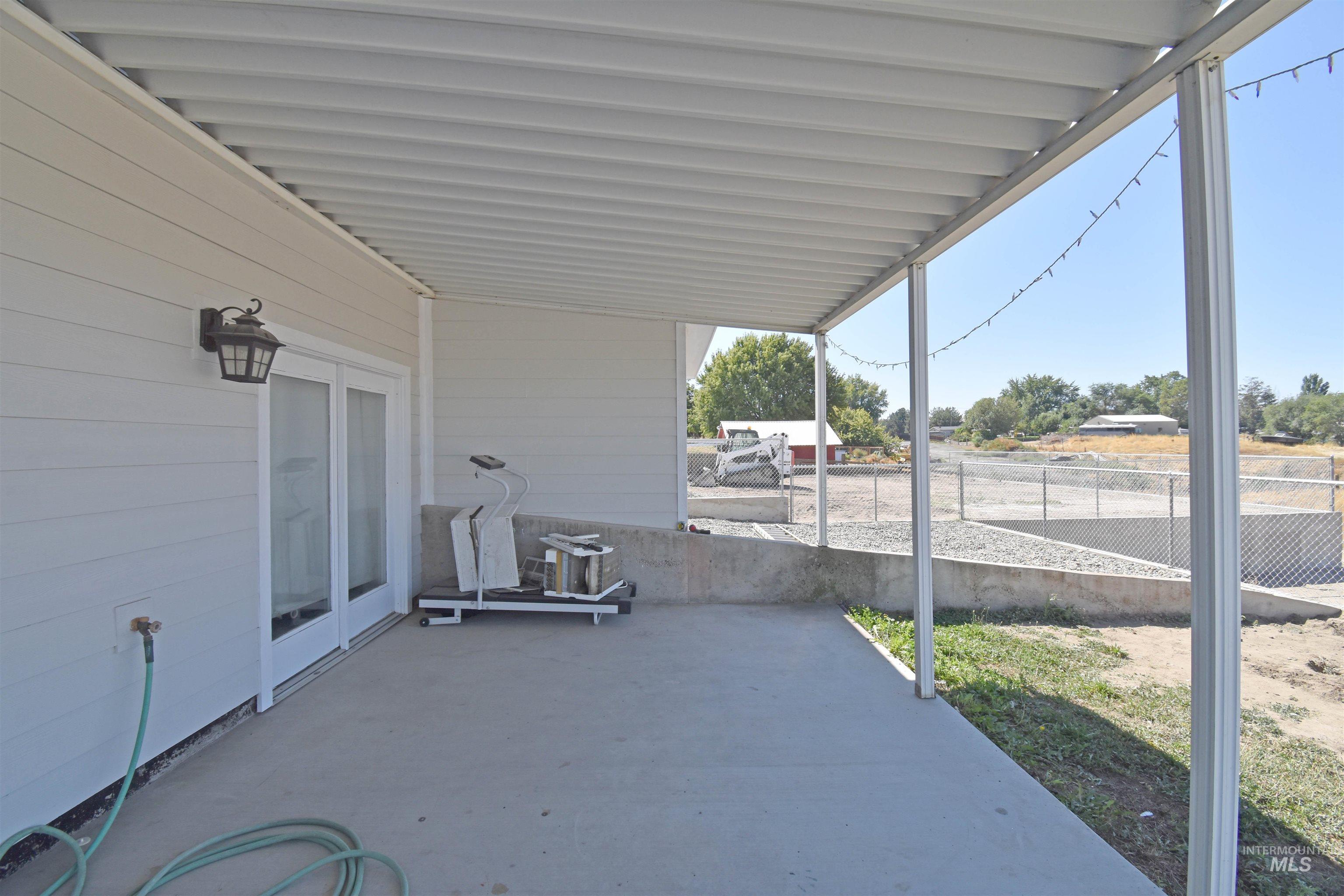 2342-2344 19th Street, Clarkston, Washington 99403, 2 Bedrooms, 1 Bathroom, Residential Income For Sale, Price $389,000, 98922616