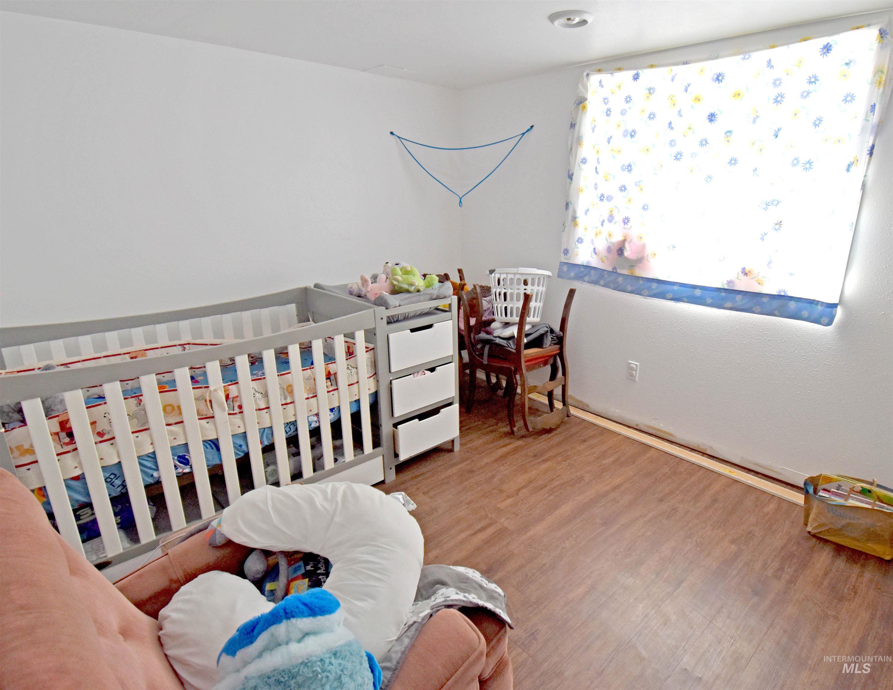 2342-2344 19th Street, Clarkston, Washington 99403, 2 Bedrooms, 1 Bathroom, Residential Income For Sale, Price $389,000, 98922616