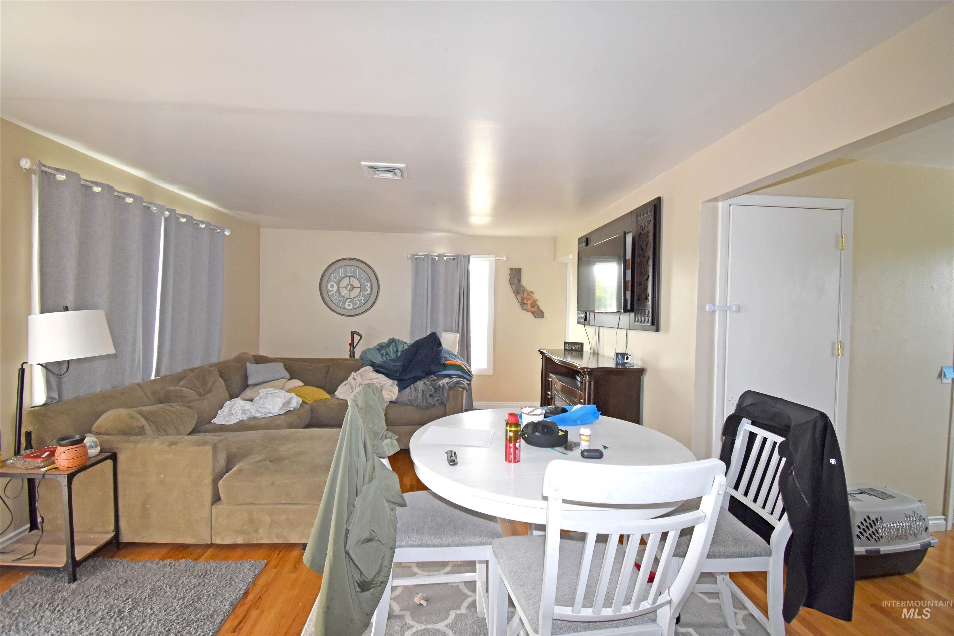 2342-2344 19th Street, Clarkston, Washington 99403, 2 Bedrooms, 1 Bathroom, Residential Income For Sale, Price $400,000, 98922616