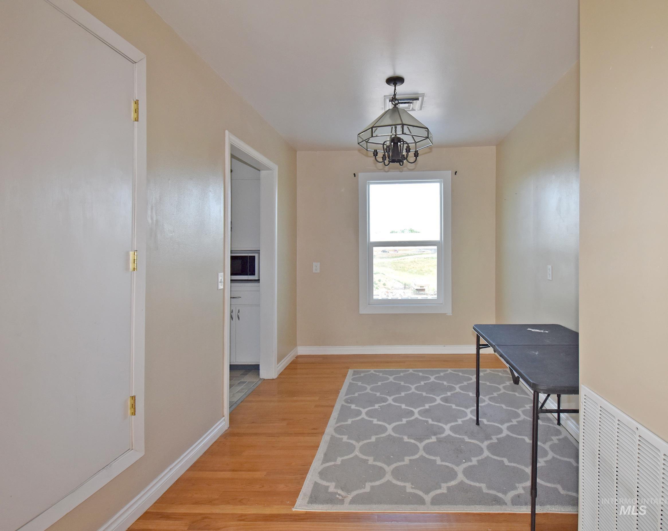 2342-2344 19th Street, Clarkston, Washington 99403, 2 Bedrooms, 1 Bathroom, Residential Income For Sale, Price $389,000, 98922616