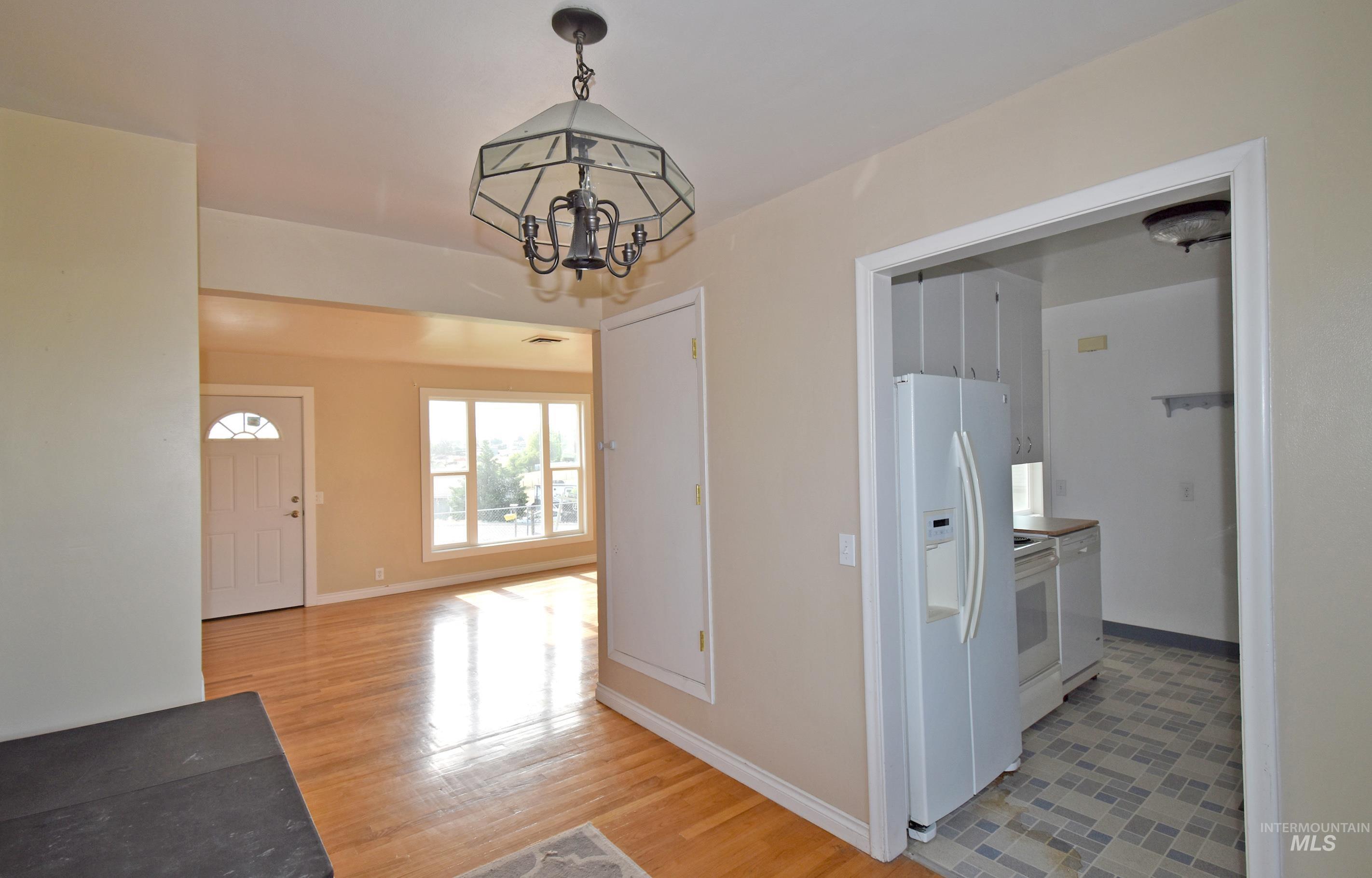 2342-2344 19th Street, Clarkston, Washington 99403, 2 Bedrooms, 1 Bathroom, Residential Income For Sale, Price $389,000, 98922616