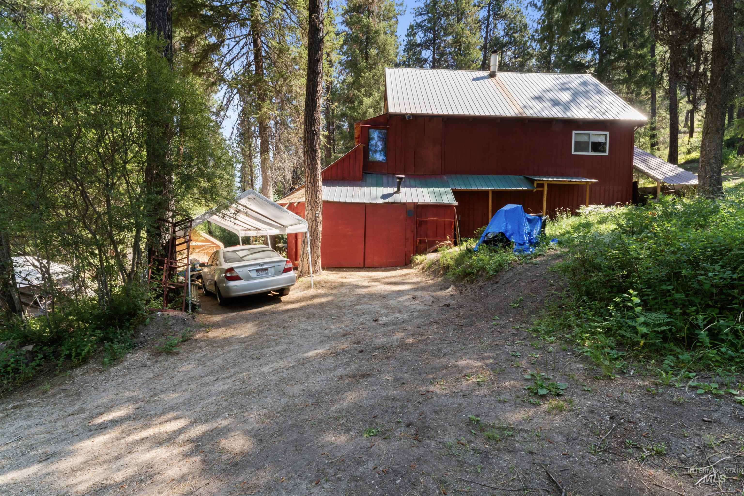 55 Thunder Rd, Garden Valley, Idaho 83622, 2 Bedrooms, 1 Bathroom, Residential For Sale, Price $389,000,MLS 98922634