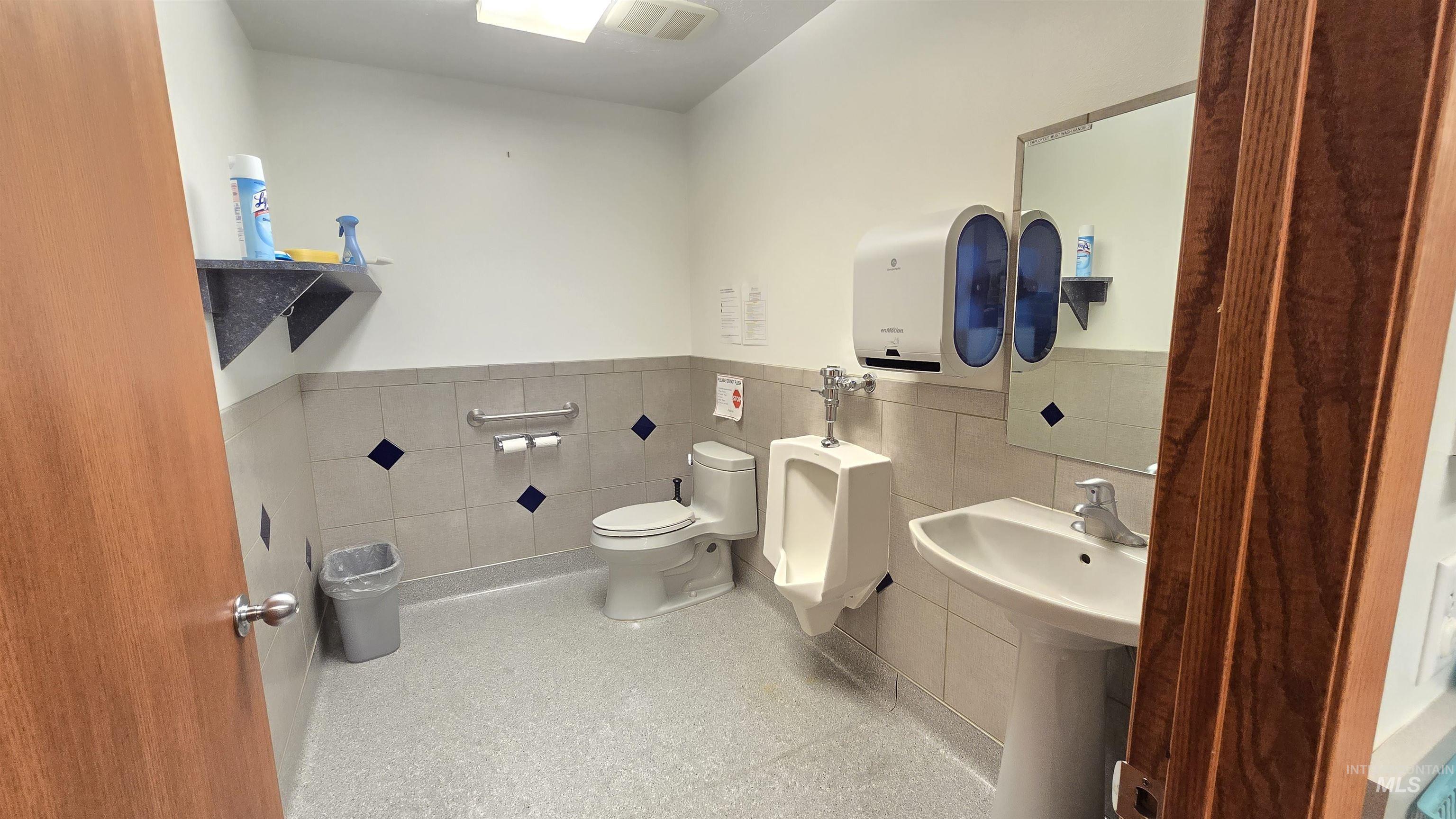 260 Falls Ave, Twin Falls, Idaho 83301, Business/Commercial For Sale, Price $1,950,000, 98922673