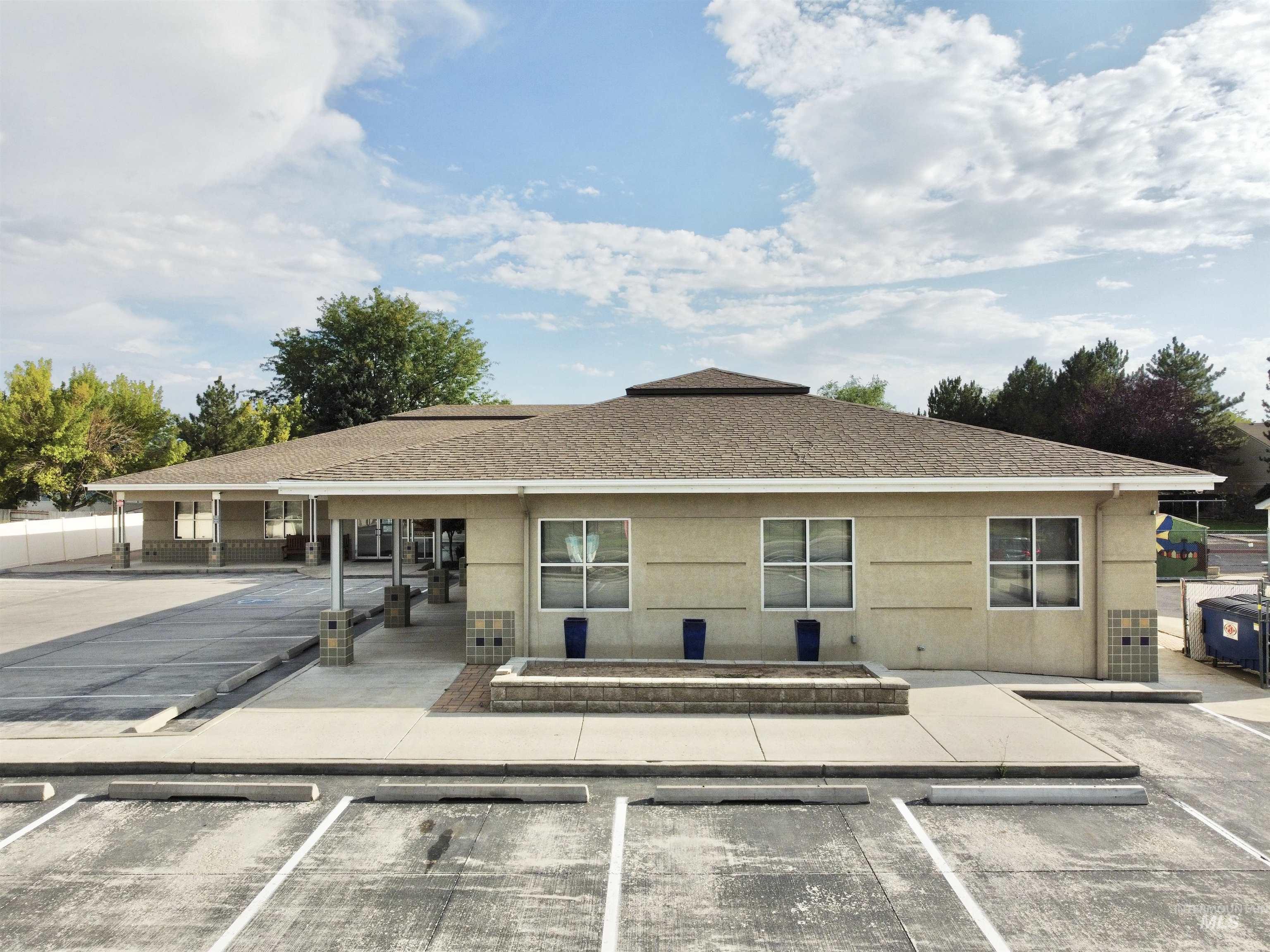 260 Falls Ave, Twin Falls, Idaho 83301, Business/Commercial For Sale, Price $1,950,000, 98922673