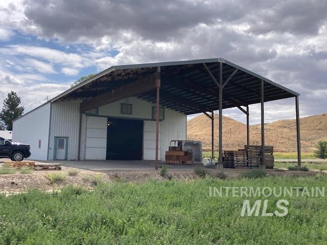 5608 Hwy 201, Ontario, Oregon 97914, 4 Bedrooms, 2 Bathrooms, Farm & Ranch For Sale, Price $839,000, 98922692