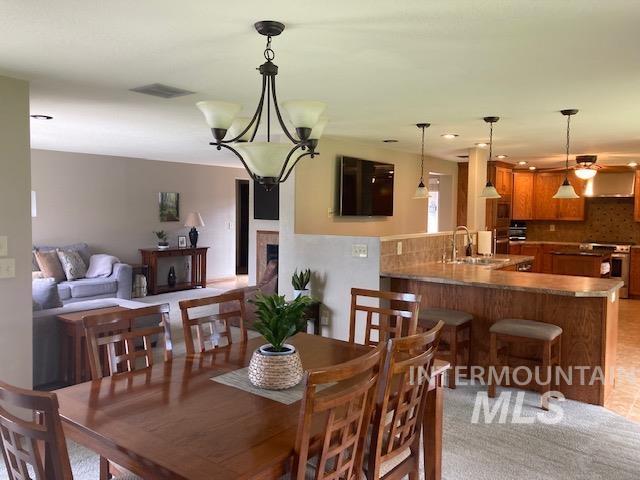 5608 Hwy 201, Ontario, Oregon 97914, 4 Bedrooms, 2 Bathrooms, Farm & Ranch For Sale, Price $839,000, 98922692