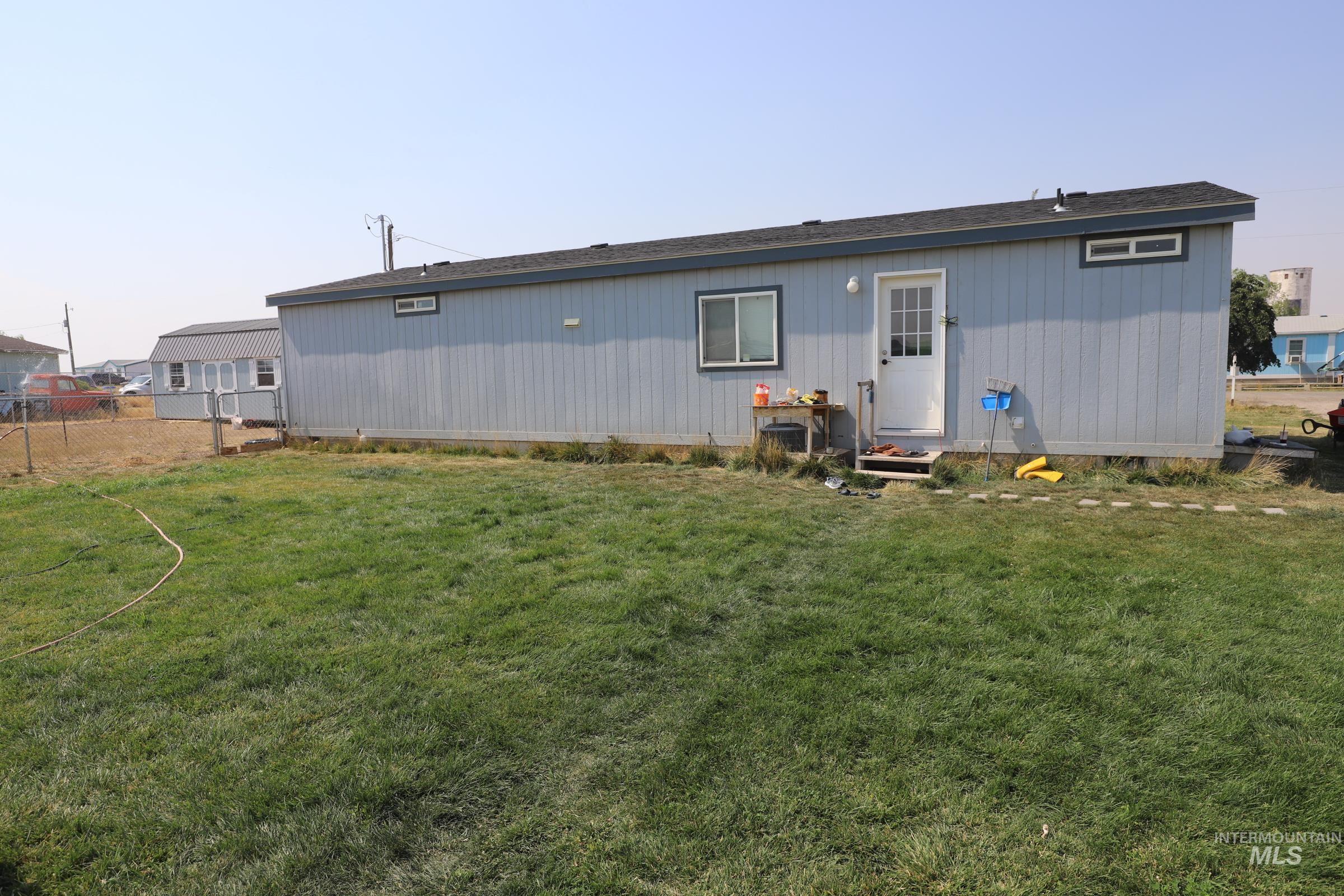 2436 B Oakley Avenue, Hollister, Idaho 83301, 3 Bedrooms, 2 Bathrooms, Residential For Sale, Price $380,000,MLS 98922716