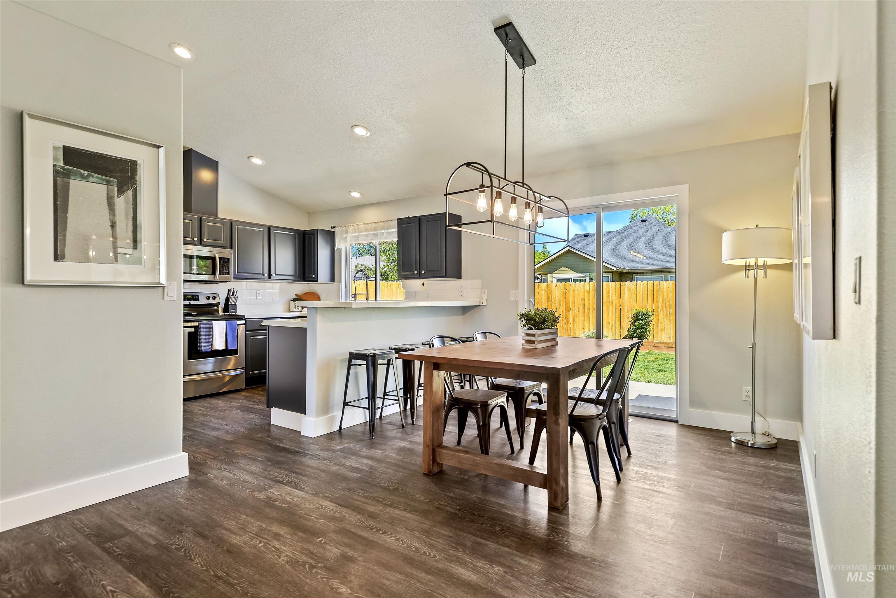 10530 W Capella St, Star, Idaho 83669, 3 Bedrooms, 2 Bathrooms, Residential Income For Sale, Price $474,900, 98922809