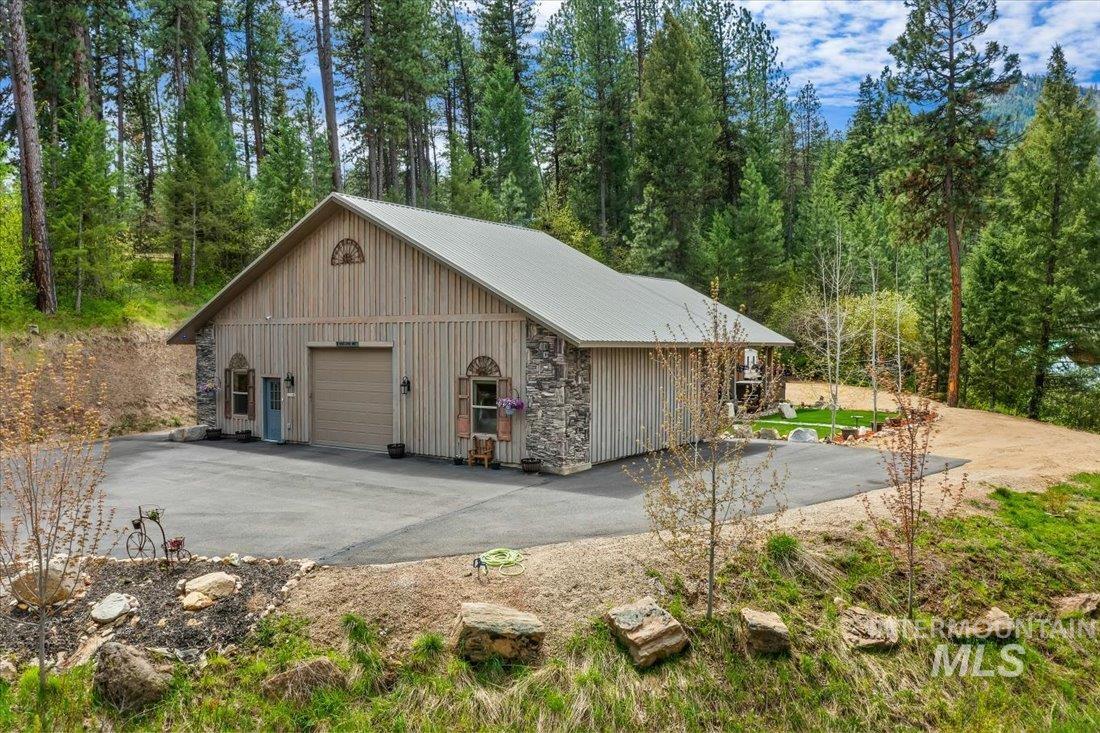 18 Mustang Way, Garden Valley, Idaho 83622, 2 Bedrooms, 2 Bathrooms, Residential For Sale, Price $639,900,MLS 98922850