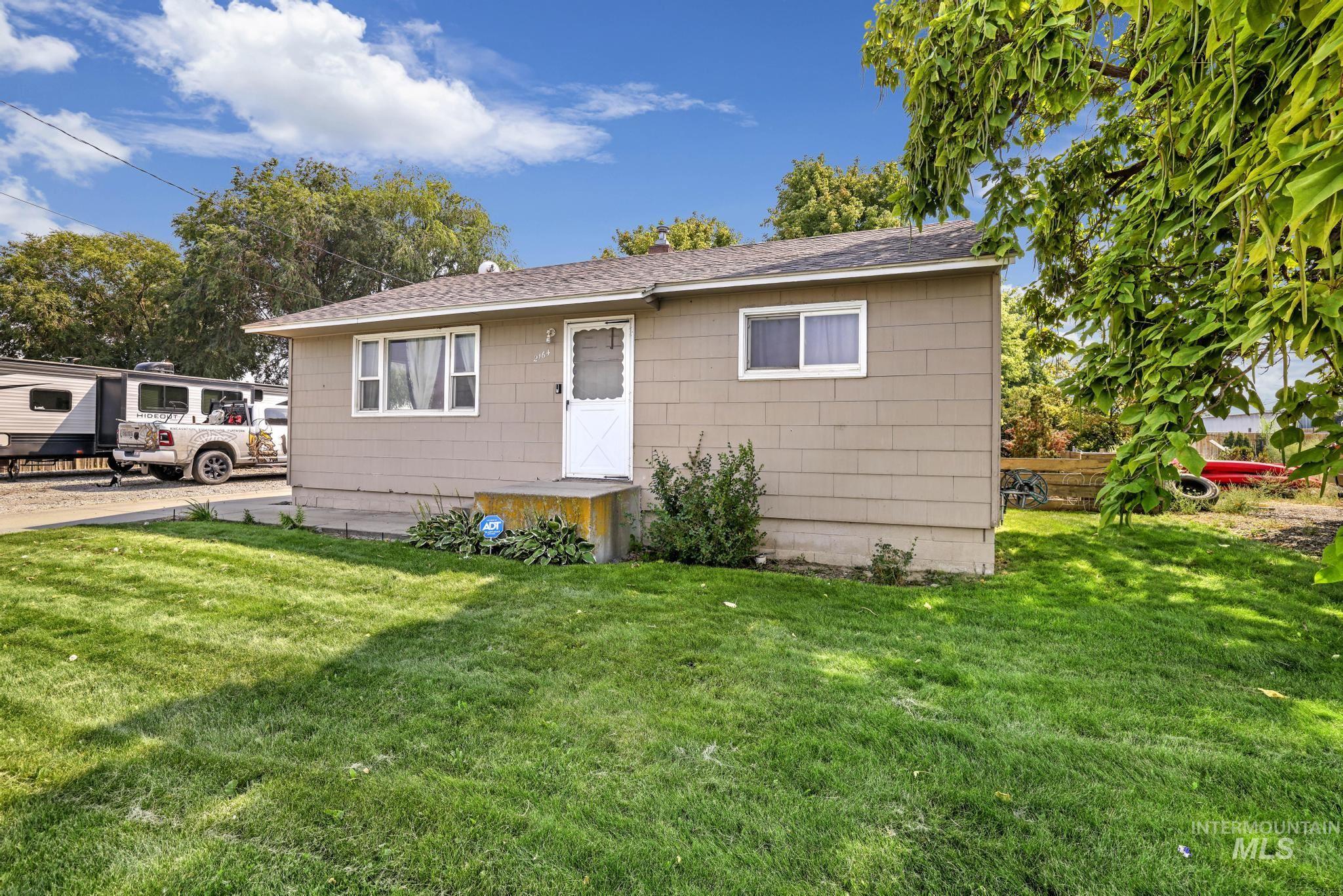 2164 Highland Ave E, Twin Falls, Idaho 83301, 2 Bedrooms, 1 Bathroom, Residential For Sale, Price $275,000,MLS 98922857