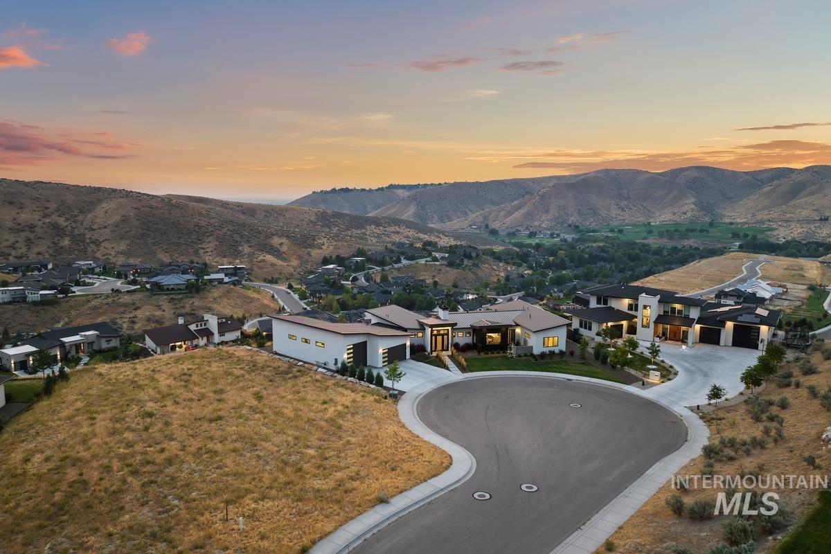 4135 N Hawkeye Pl., Boise, Idaho 83703, 4 Bedrooms, 4.5 Bathrooms, Residential For Sale, Price $2,485,000, 98922882