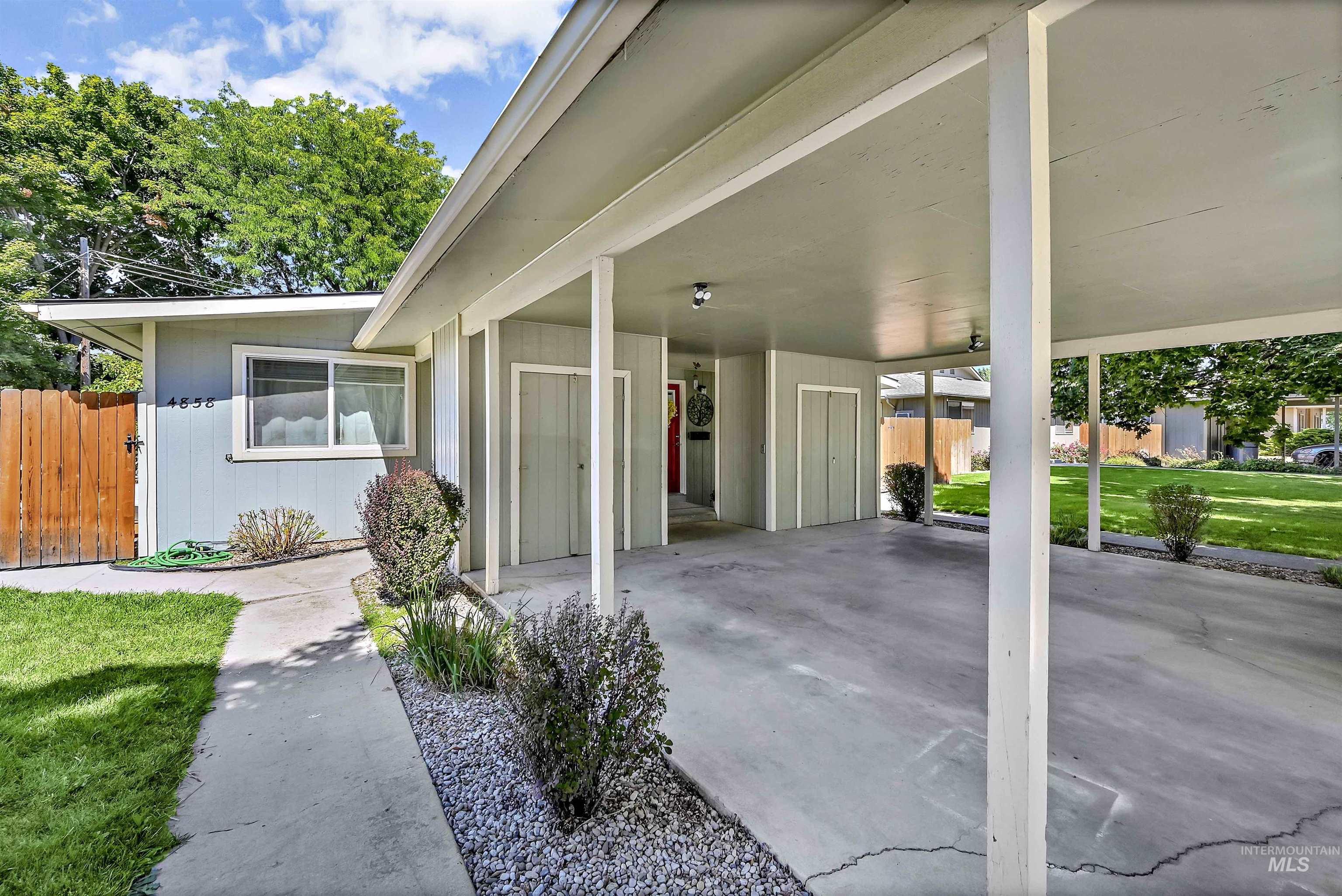 4856/4858 W Bethel, Boise, Idaho 83706, 2 Bedrooms, 1 Bathroom, Residential Income For Sale, Price $515,500, 98922894