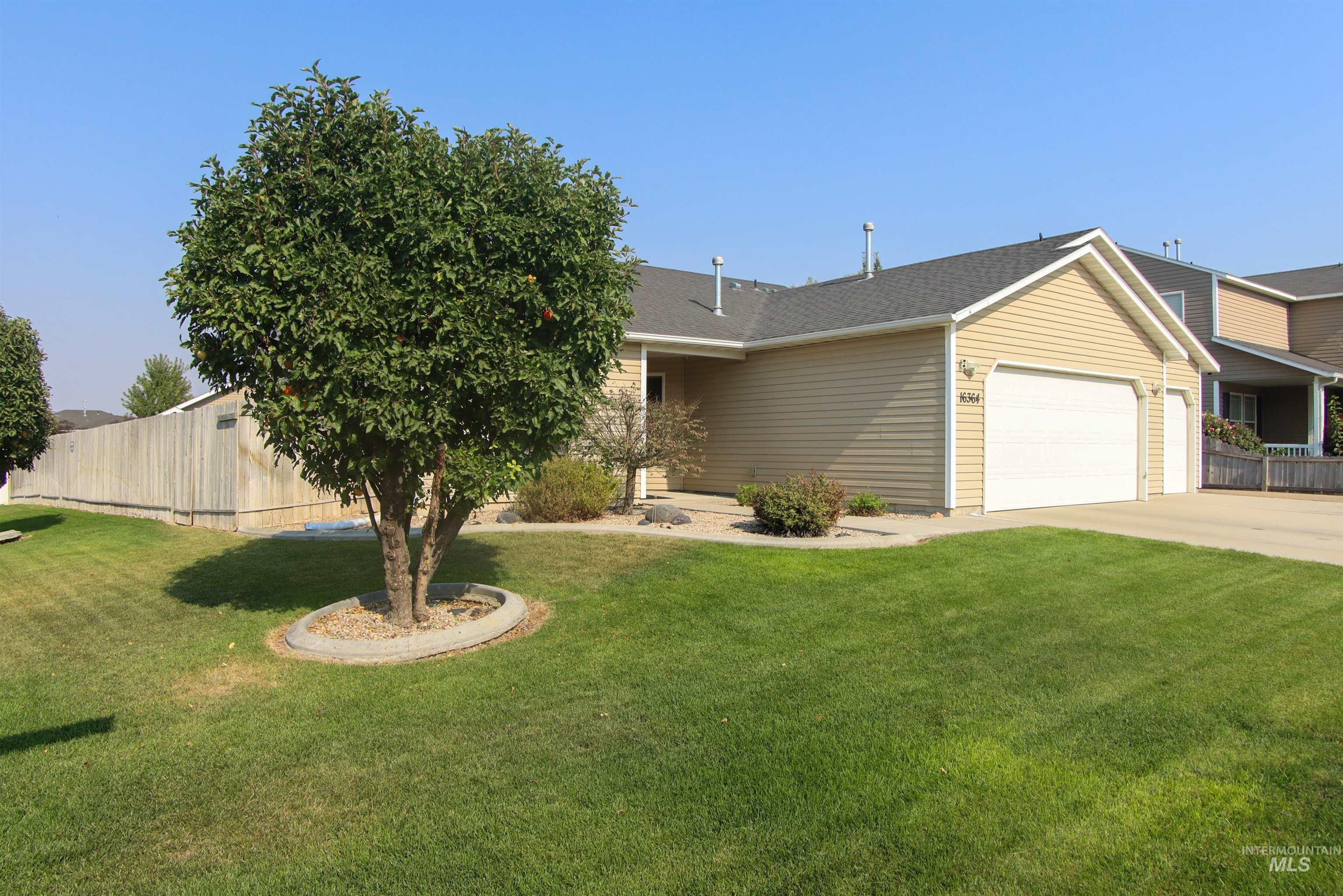 16364 Copperridge Way, Caldwell, Idaho 83607, 3 Bedrooms, 2 Bathrooms, Residential For Sale, Price $384,900,MLS 98922920