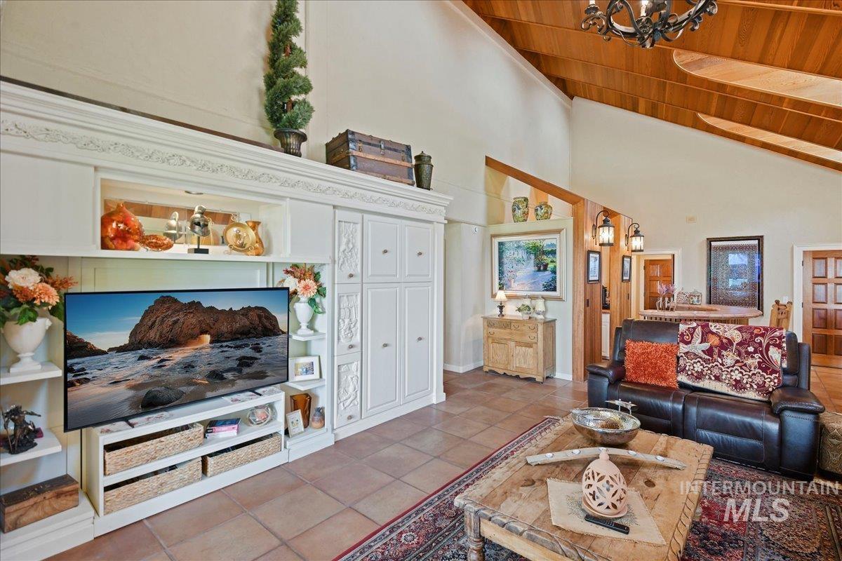 20811 Barrel Ln, Caldwell, Idaho 83607, 4 Bedrooms, 3.5 Bathrooms, Residential For Sale, Price $2,999,999, 98922973