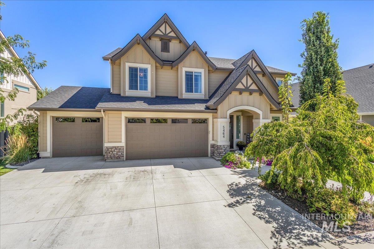 5464 S Pinland Ave, Meridian, Idaho 83642, 5 Bedrooms, 2.5 Bathrooms, Residential For Sale, Price $774,900,MLS 98923034