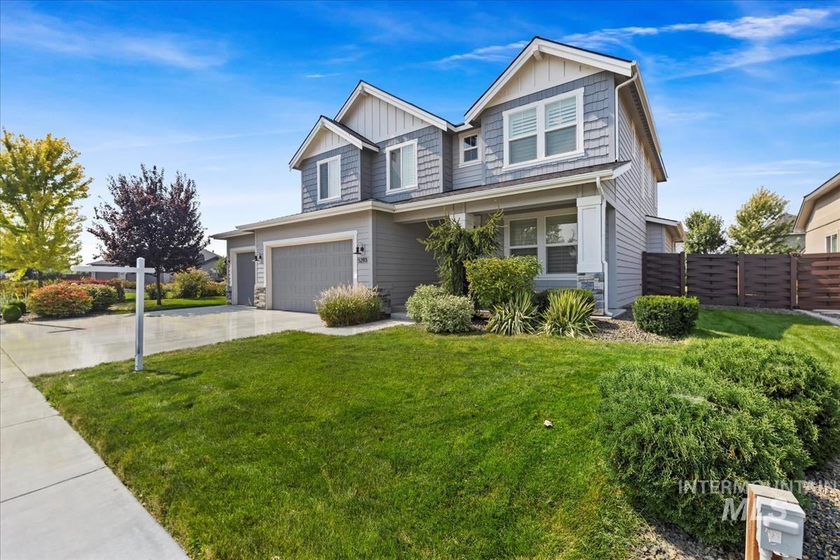 5293 S Bleachfield Ave, Meridian, Idaho 83642, 4 Bedrooms, 3.5 Bathrooms, Residential For Sale, Price $800,000,MLS 98923053