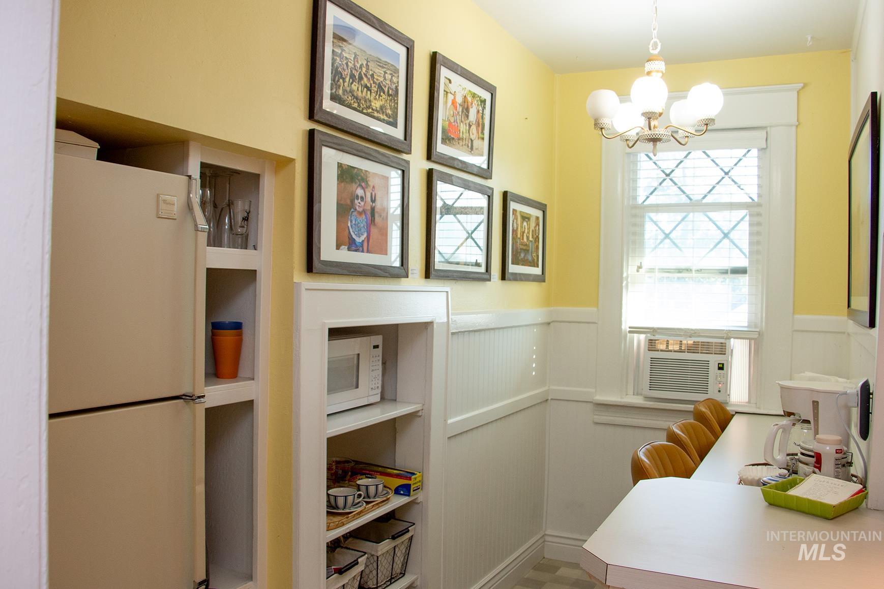 123 17th Ave S, Nampa, Idaho 83651, 3 Bedrooms, 2.5 Bathrooms, Residential For Sale, Price $624,999, 98923061