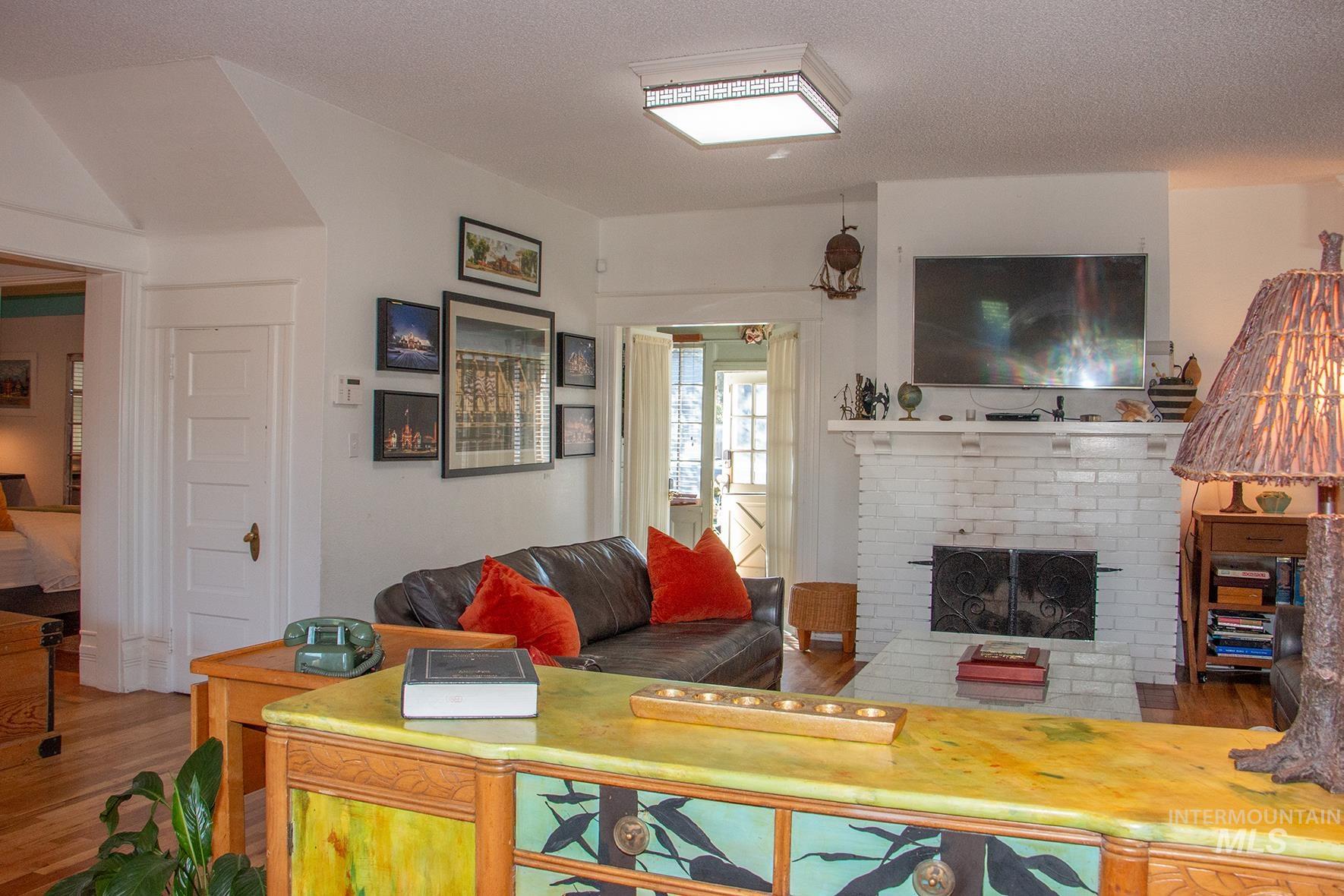 123 17th Ave S, Nampa, Idaho 83651, 3 Bedrooms, 2.5 Bathrooms, Residential For Sale, Price $624,999, 98923061