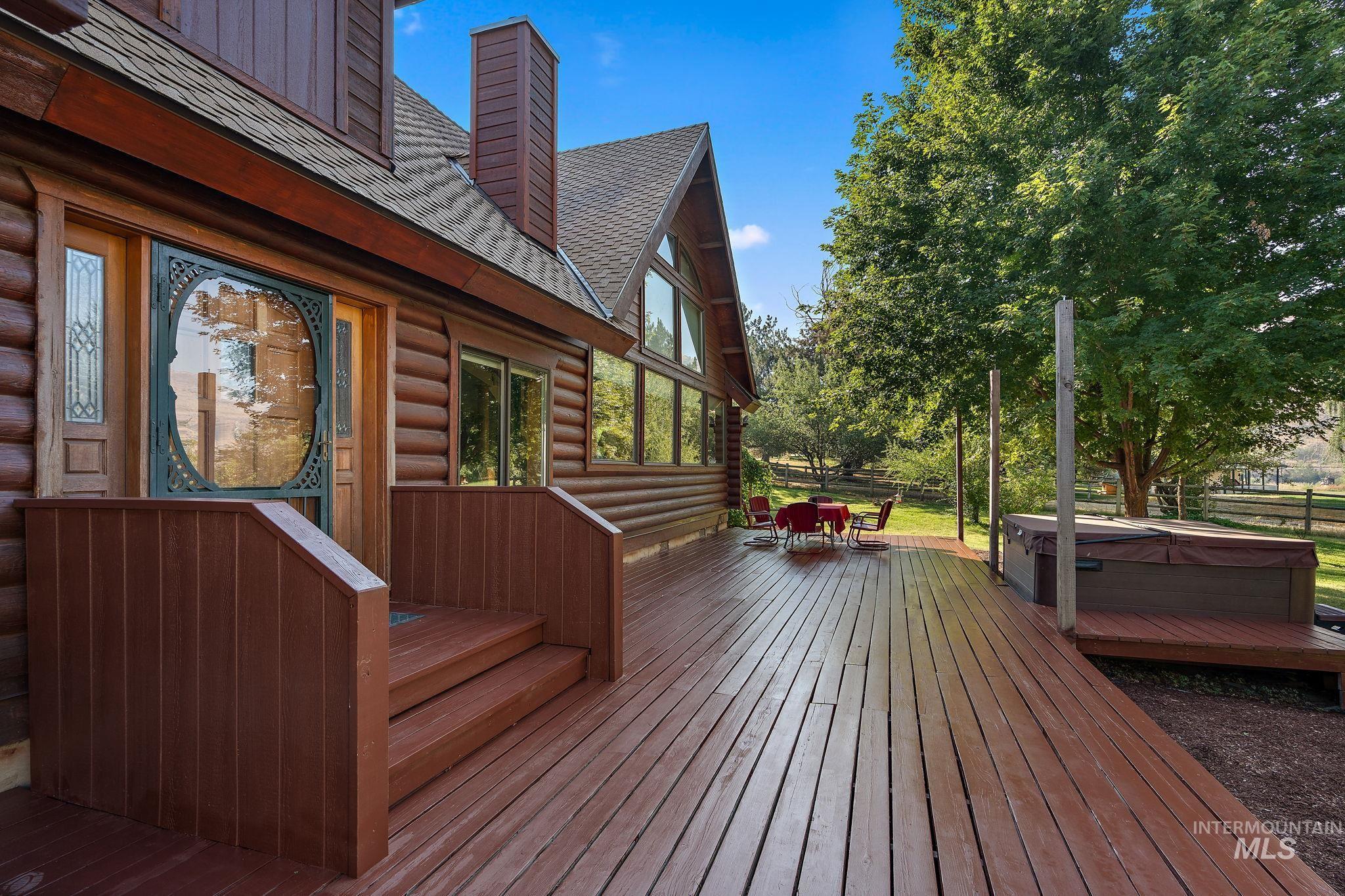 6856 Highway 55, Horseshoe Bend, Idaho 83629, 3 Bedrooms, 3 Bathrooms, Residential For Sale, Price $1,498,000, 98923100