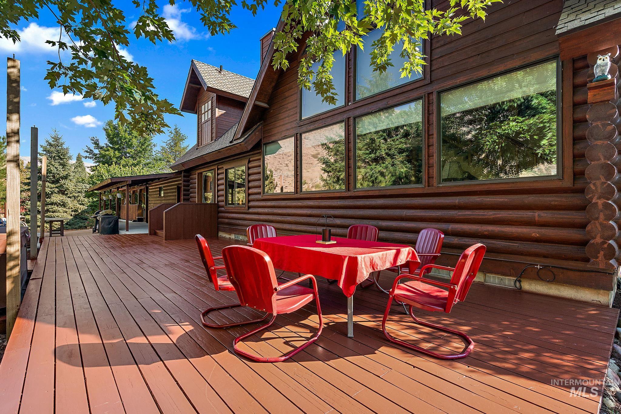 6856 Highway 55, Horseshoe Bend, Idaho 83629, 3 Bedrooms, 3 Bathrooms, Residential For Sale, Price $1,498,000, 98923100