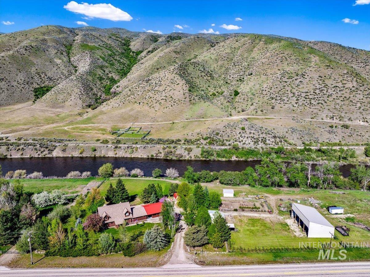 6856 Highway 55, Horseshoe Bend, Idaho 83629, 3 Bedrooms, 3 Bathrooms, Residential For Sale, Price $1,498,000, 98923100