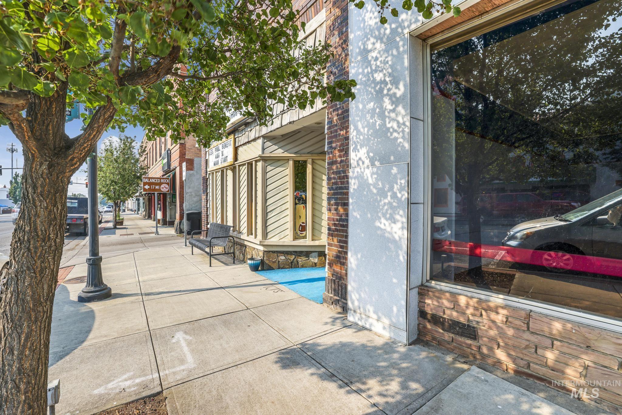 112 Broadway Ave S, Buhl, Idaho 83316, Business/Commercial For Sale, Price $375,000, 98923106