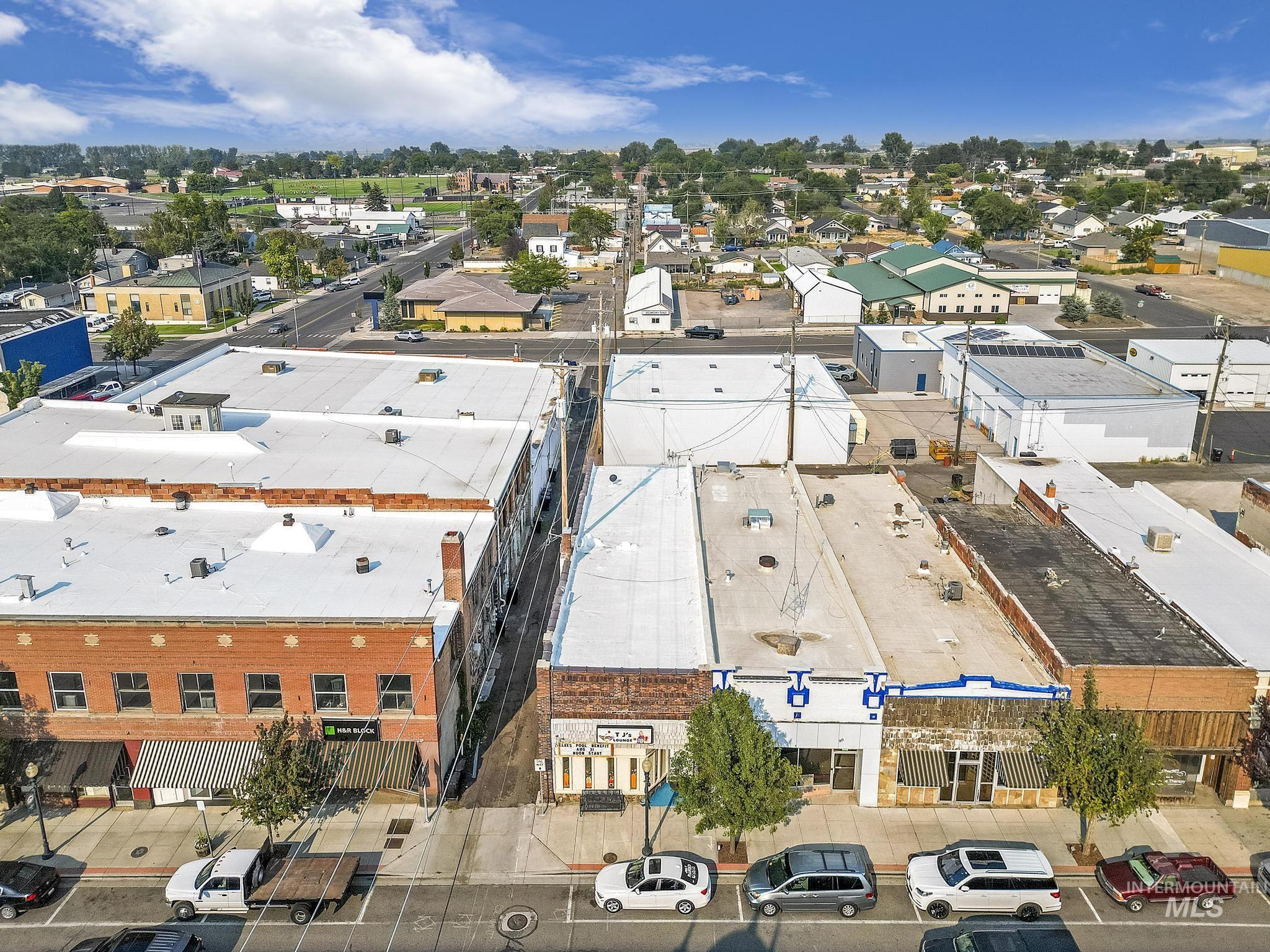 112 Broadway Ave S, Buhl, Idaho 83316, Business/Commercial For Sale, Price $375,000, 98923106