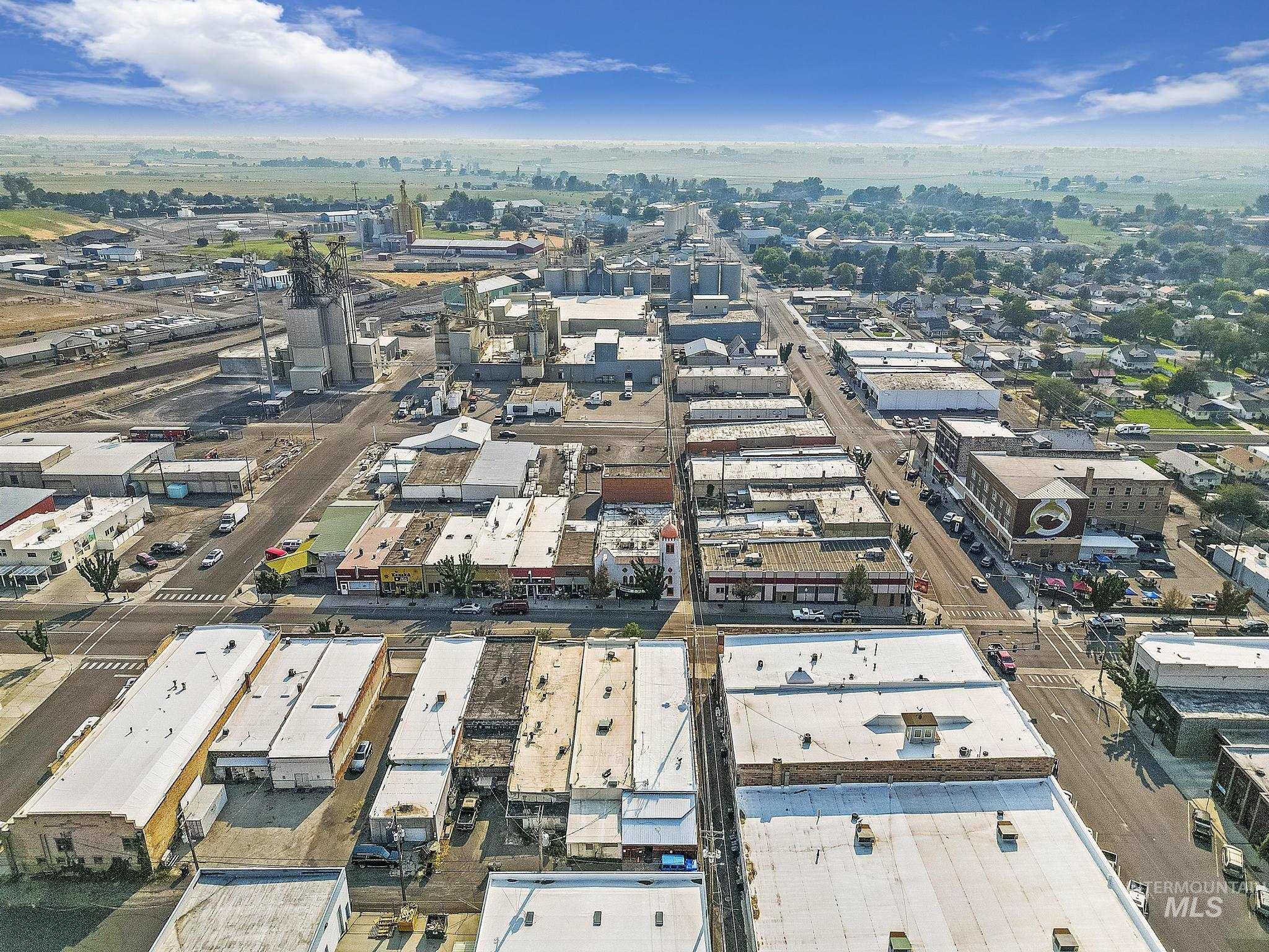 112 Broadway Ave S, Buhl, Idaho 83316, Business/Commercial For Sale, Price $375,000, 98923106