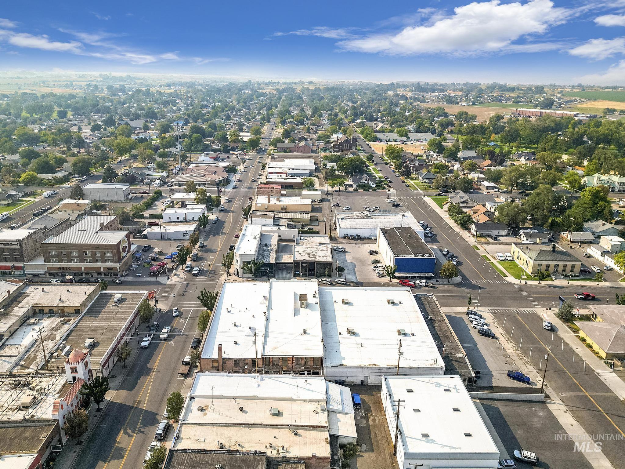 112 Broadway Ave S, Buhl, Idaho 83316, Business/Commercial For Sale, Price $375,000, 98923106