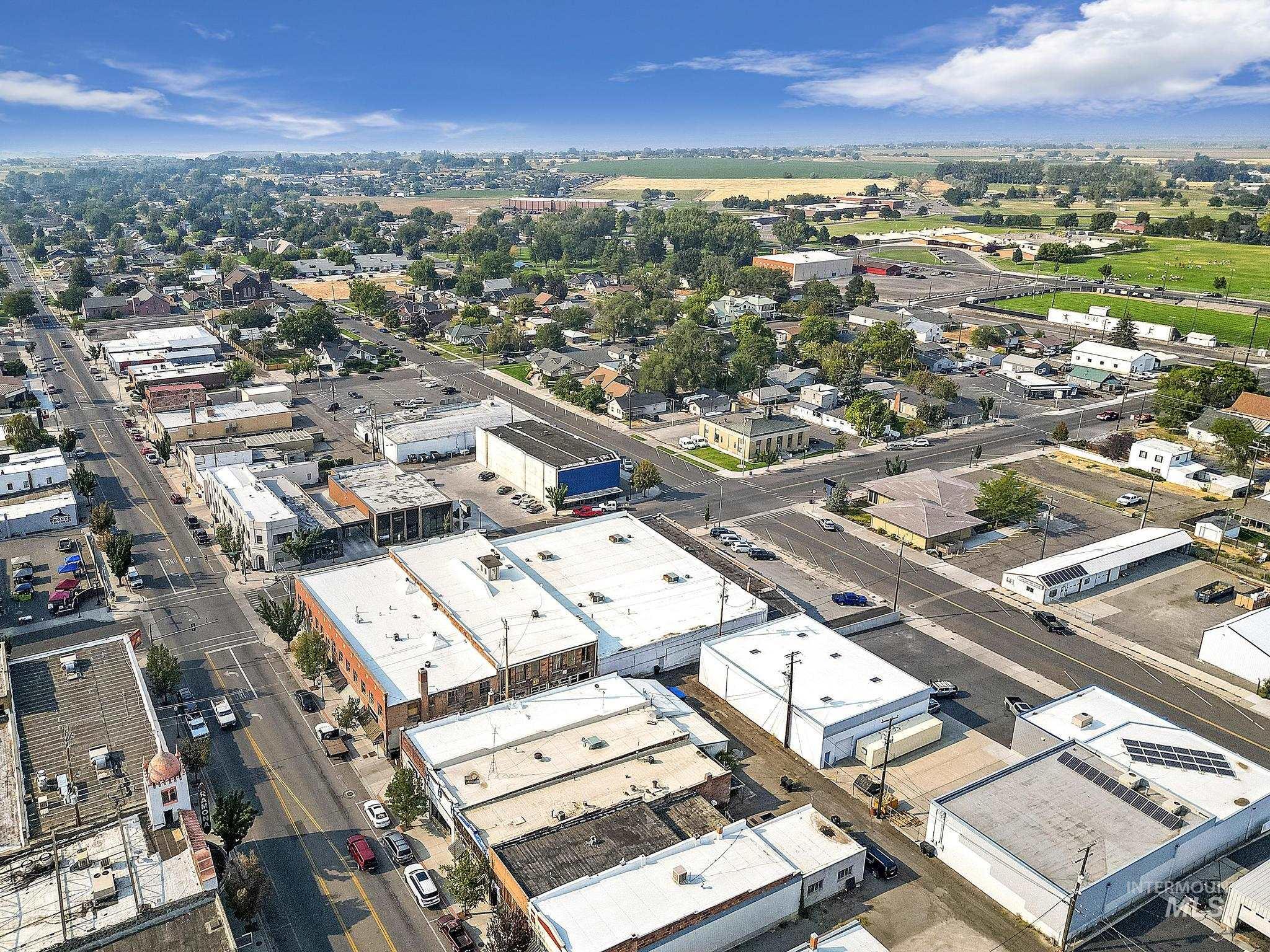112 Broadway Ave S, Buhl, Idaho 83316, Business/Commercial For Sale, Price $375,000, 98923106