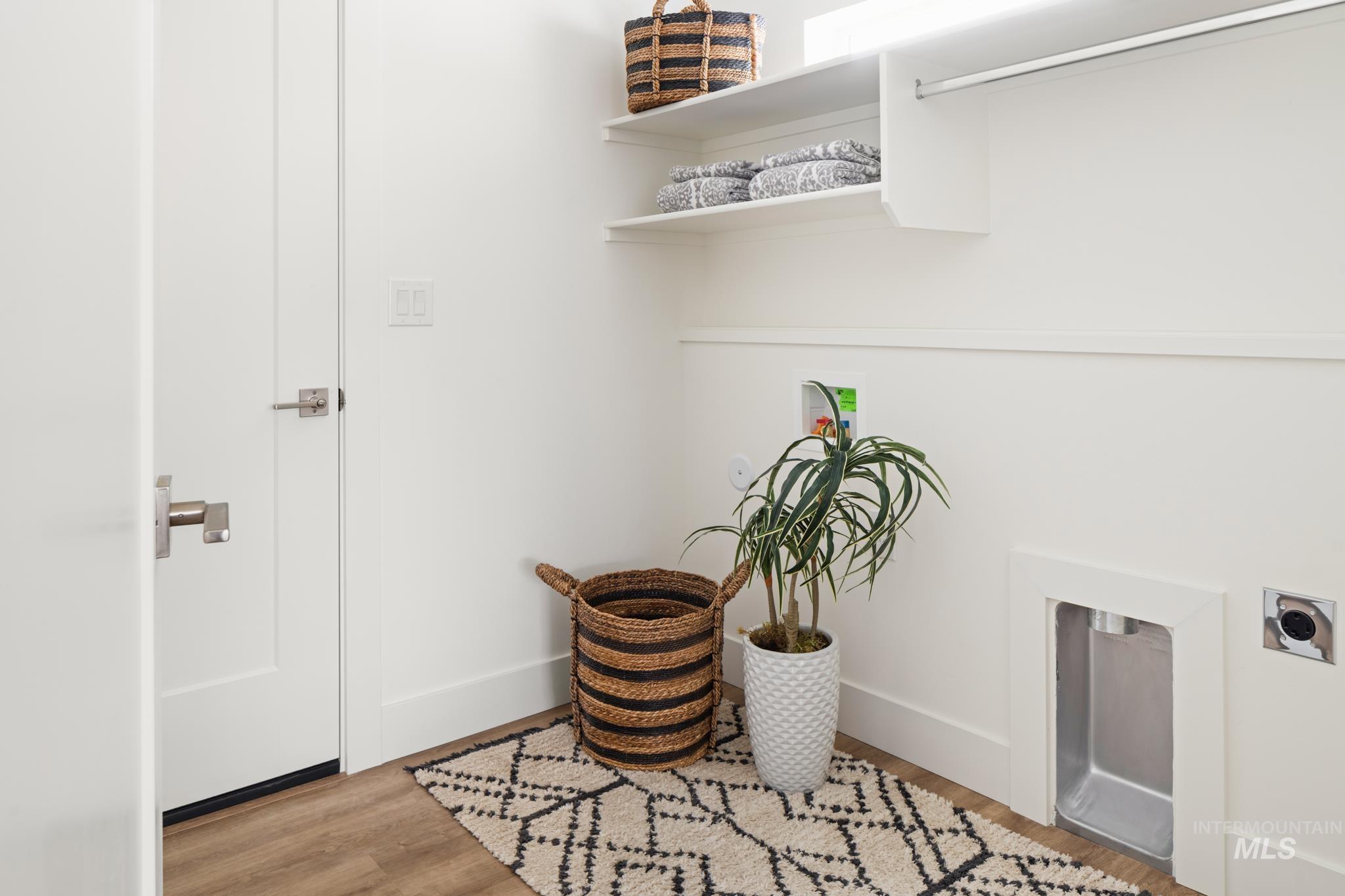 1351 SW Harrier Ave, Mountain Home, Idaho 83647, 3 Bedrooms, 2 Bathrooms, Residential For Sale, Price $308,500, 98923118