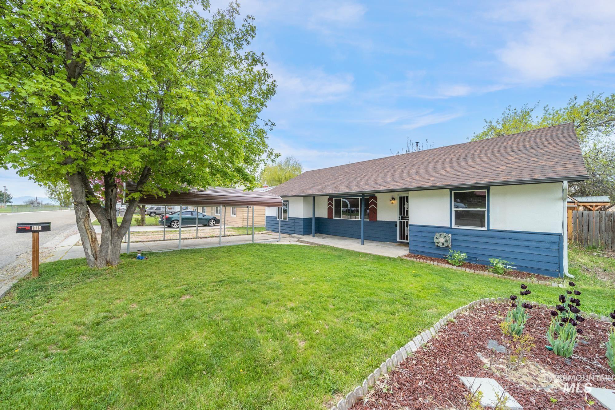 1718 Taft Street, Caldwell, Idaho 83605, 3 Bedrooms, 2 Bathrooms, Residential For Sale, Price $325,000,MLS 98923167