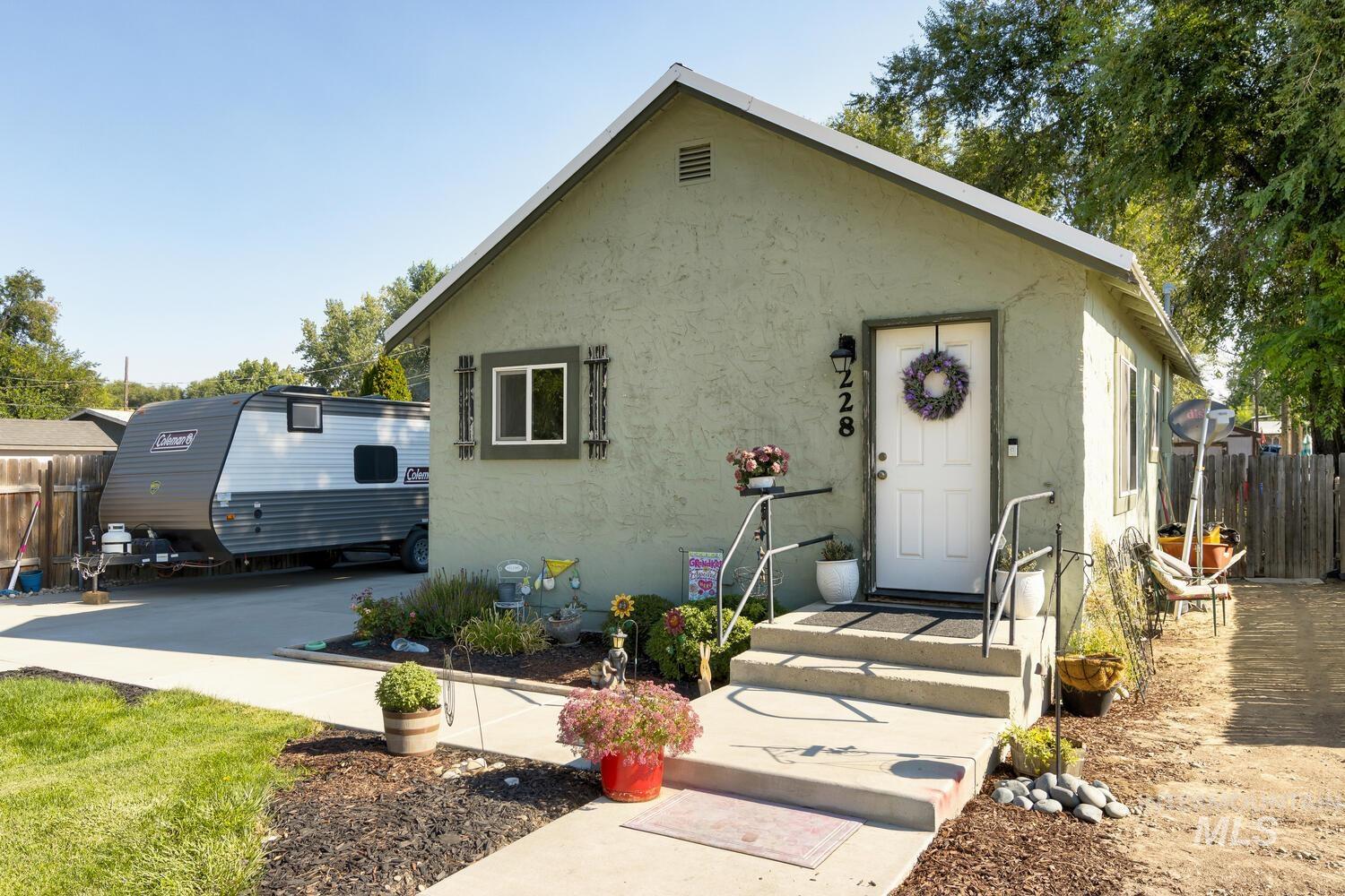 228 4th St N, Nampa, Idaho 83687, 1 Bedroom, 1 Bathroom, Residential For Sale, Price $265,000,MLS 98923171