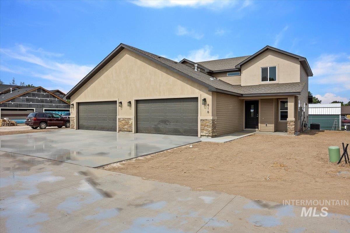 812 & 816 Jack Ave, Jerome, Idaho 83338, 4 Bedrooms, 2.5 Bathrooms, Residential Income For Sale, Price $750,000, 98923187