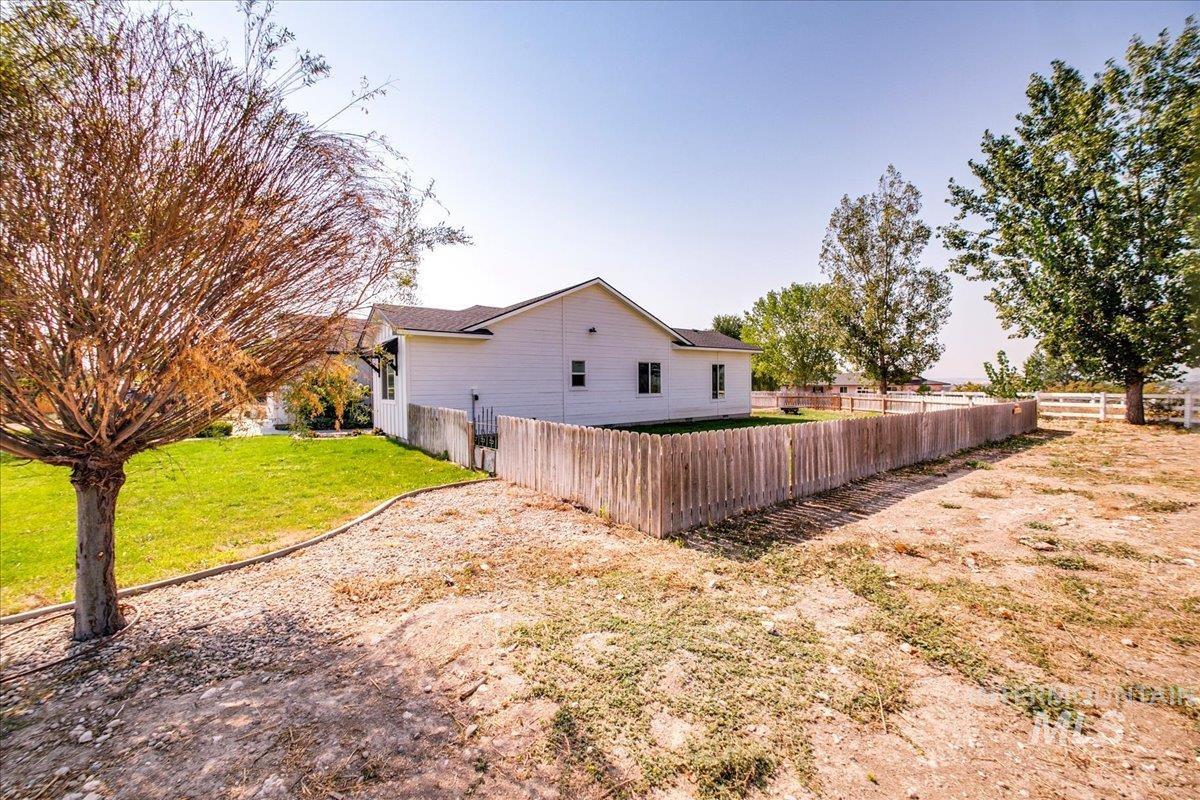 22349 Old Highway 30, Caldwell, Idaho 83607, 3 Bedrooms, 2 Bathrooms, Residential For Sale, Price $550,000,MLS 98923217