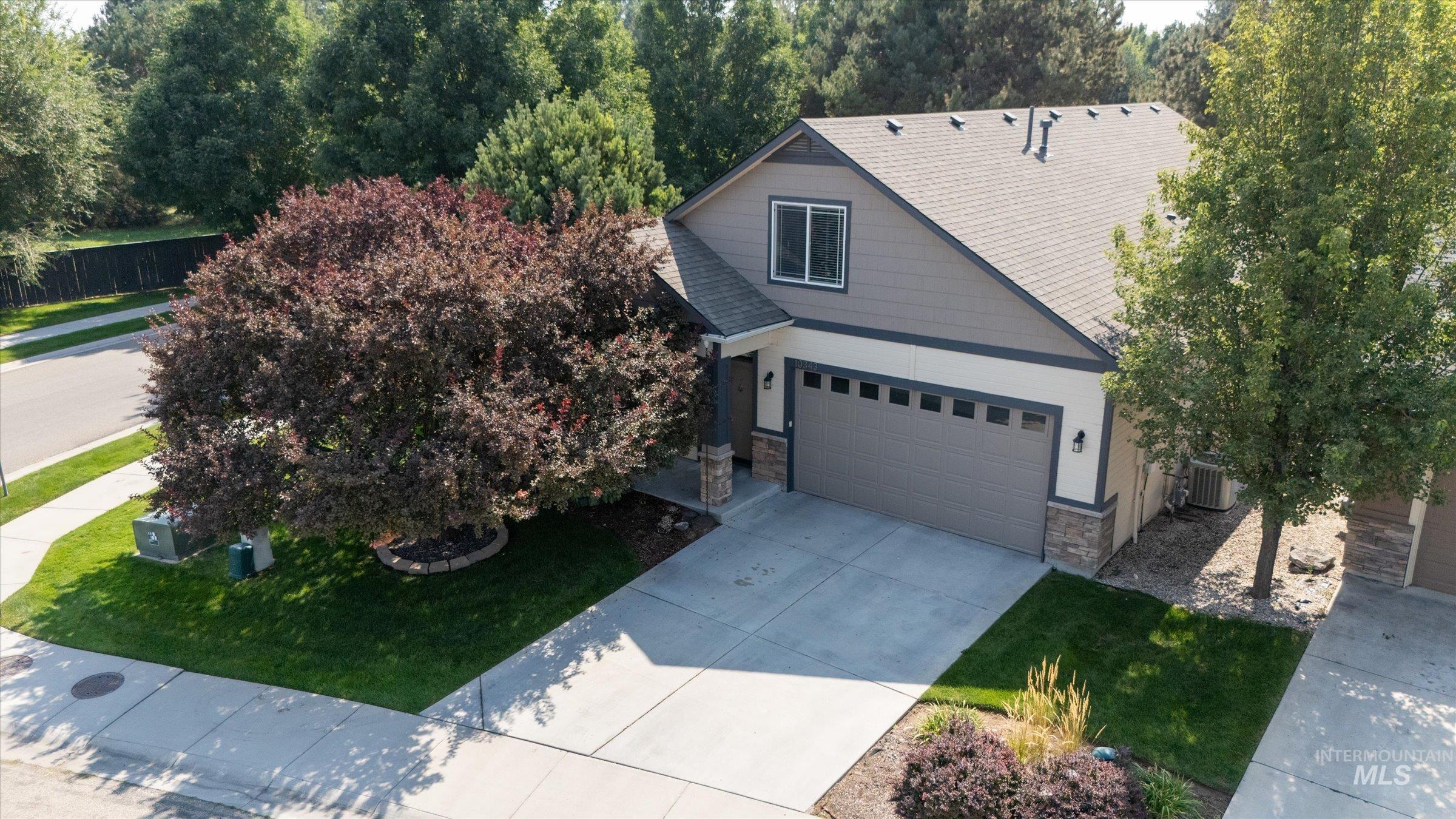 10343 W Kingsbriar, Boise, Idaho 83709, 3 Bedrooms, 2 Bathrooms, Residential For Sale, Price $459,900,MLS 98923221