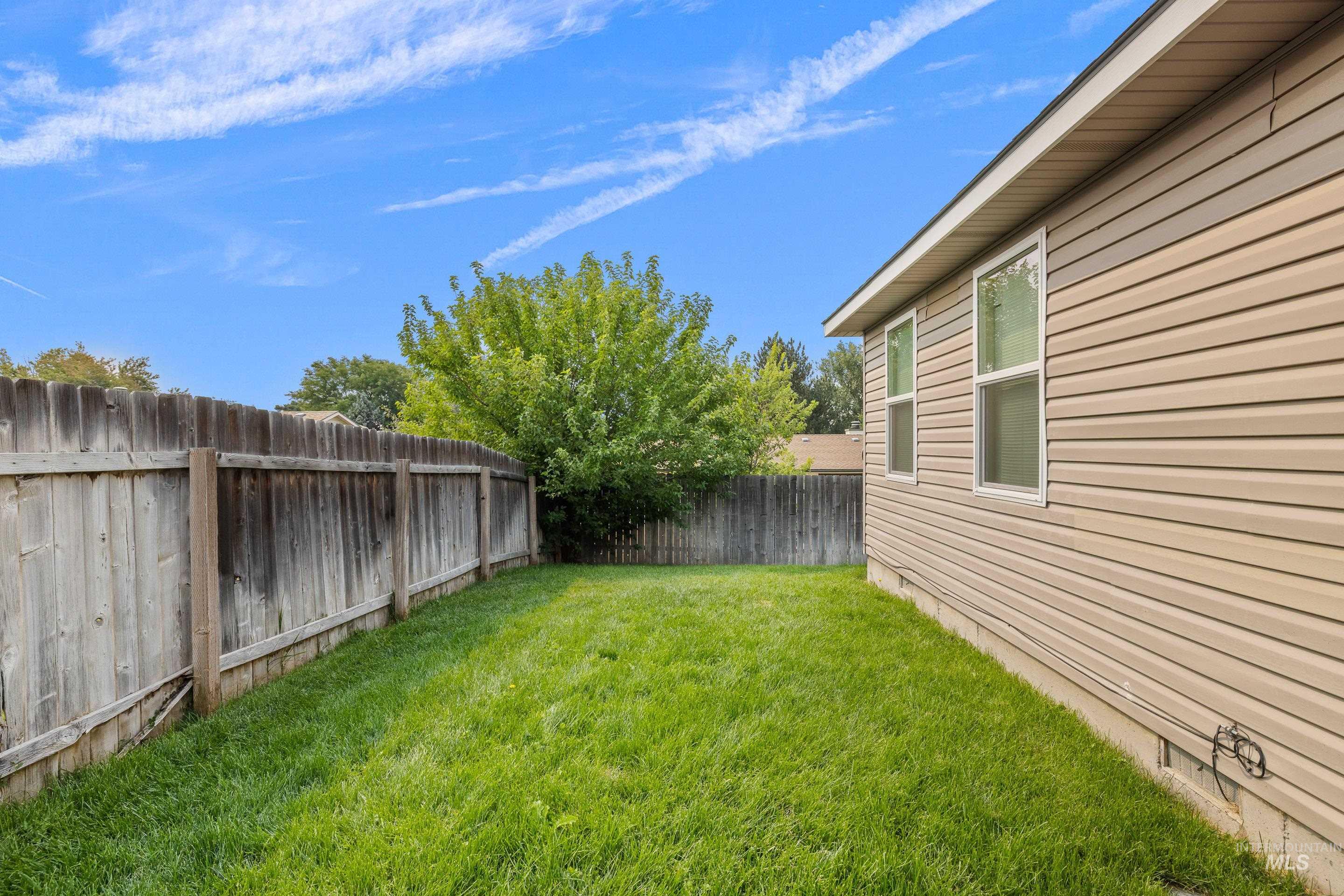1245-1255 E 19th N, Mountain Home, Idaho 83647, 2 Bedrooms, 2 Bathrooms, Residential Income For Sale, Price $445,000, 98923234