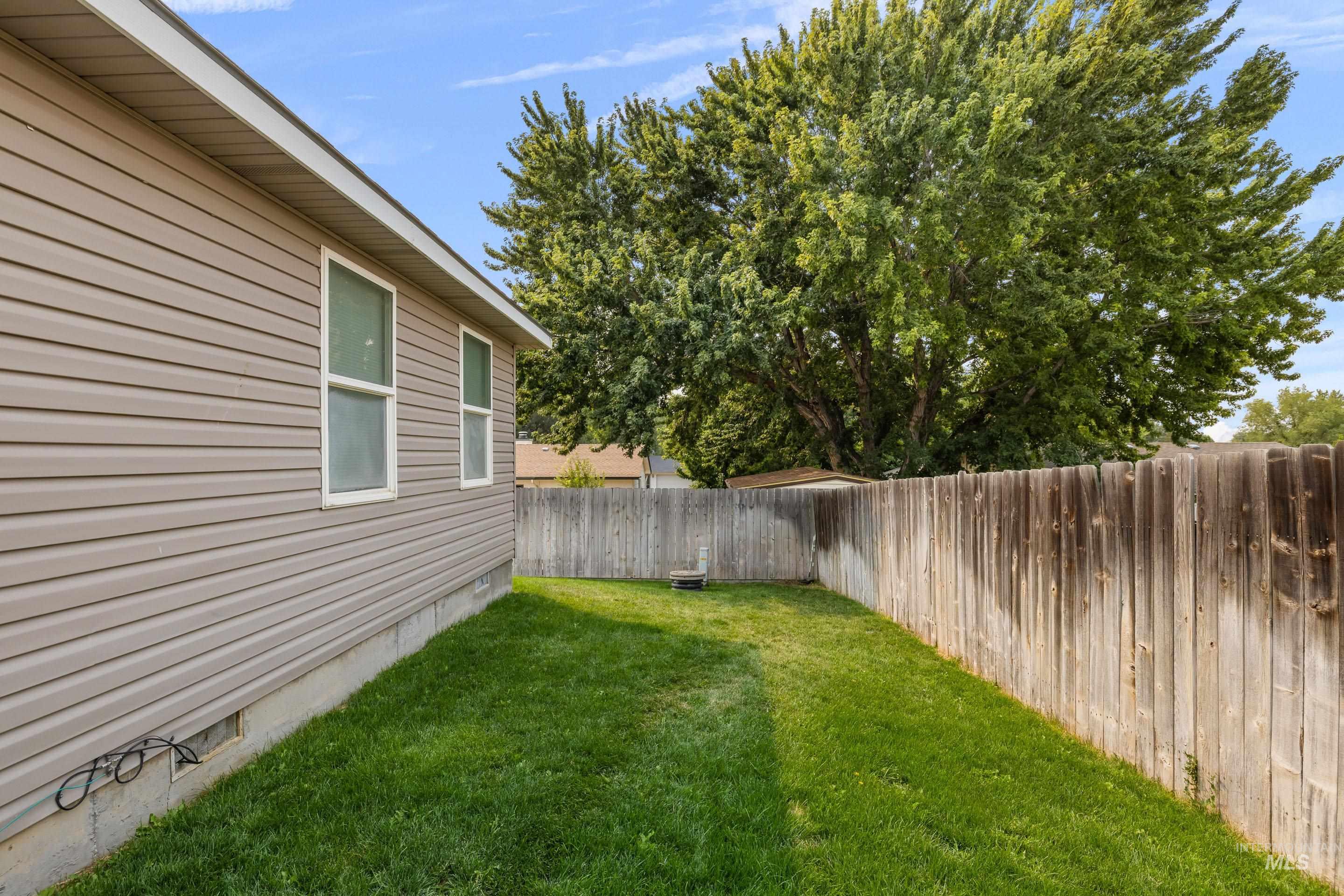 1245-1255 E 19th N, Mountain Home, Idaho 83647, 2 Bedrooms, 2 Bathrooms, Residential Income For Sale, Price $445,000, 98923234